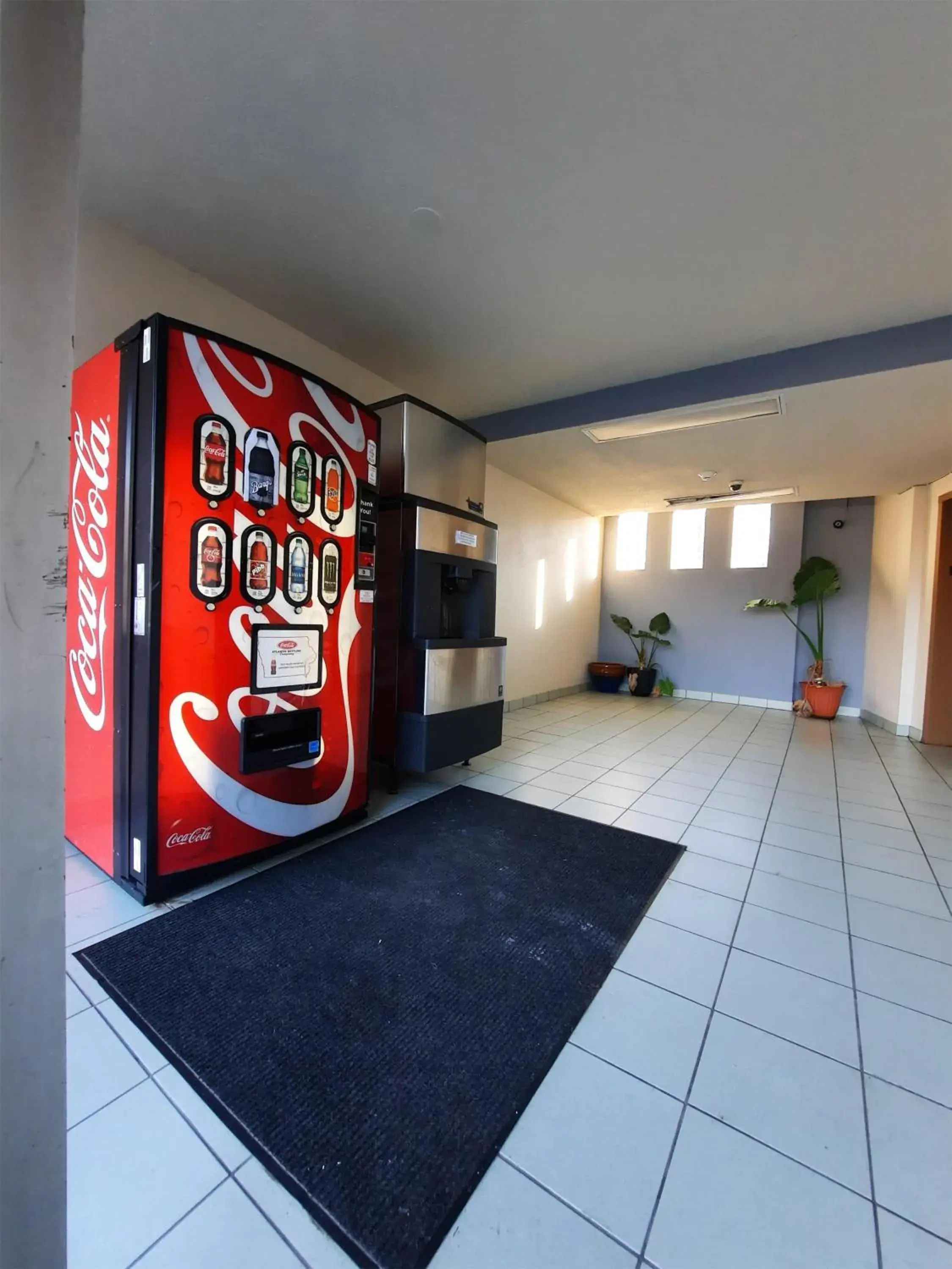 Property building in Americas Best Value Inn Moline Property building in Americas Best Value Inn Moline