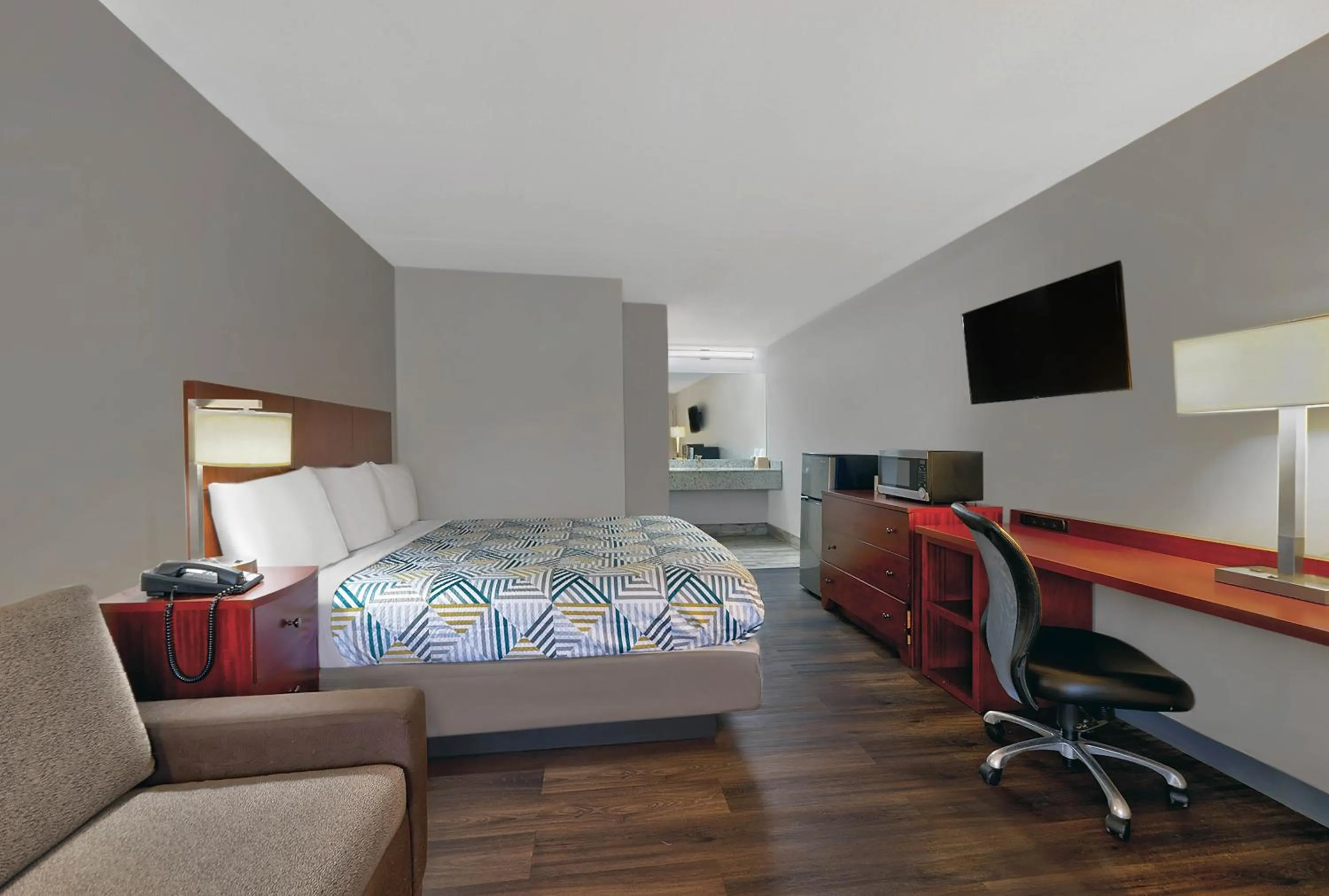 Bedroom, Bed in Motel 6 Scottsboro, AL Hwy 72