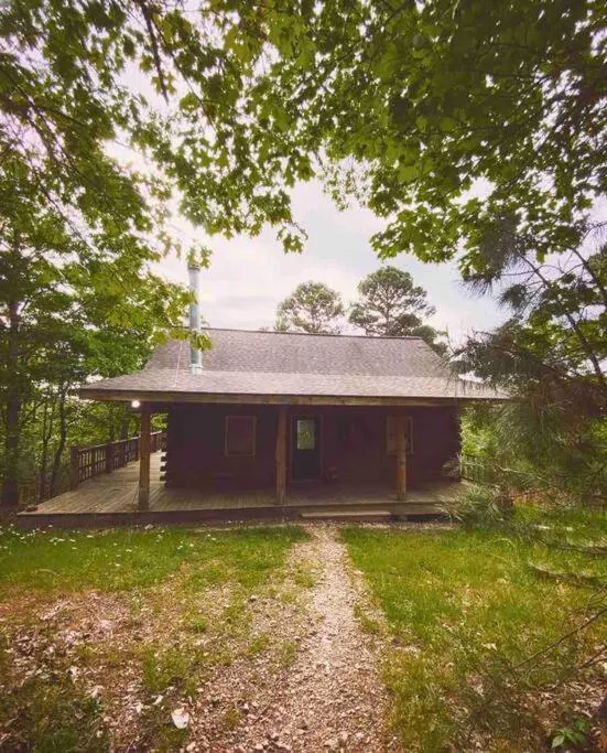 Chalet with a view at Bear Mountain - Hottub