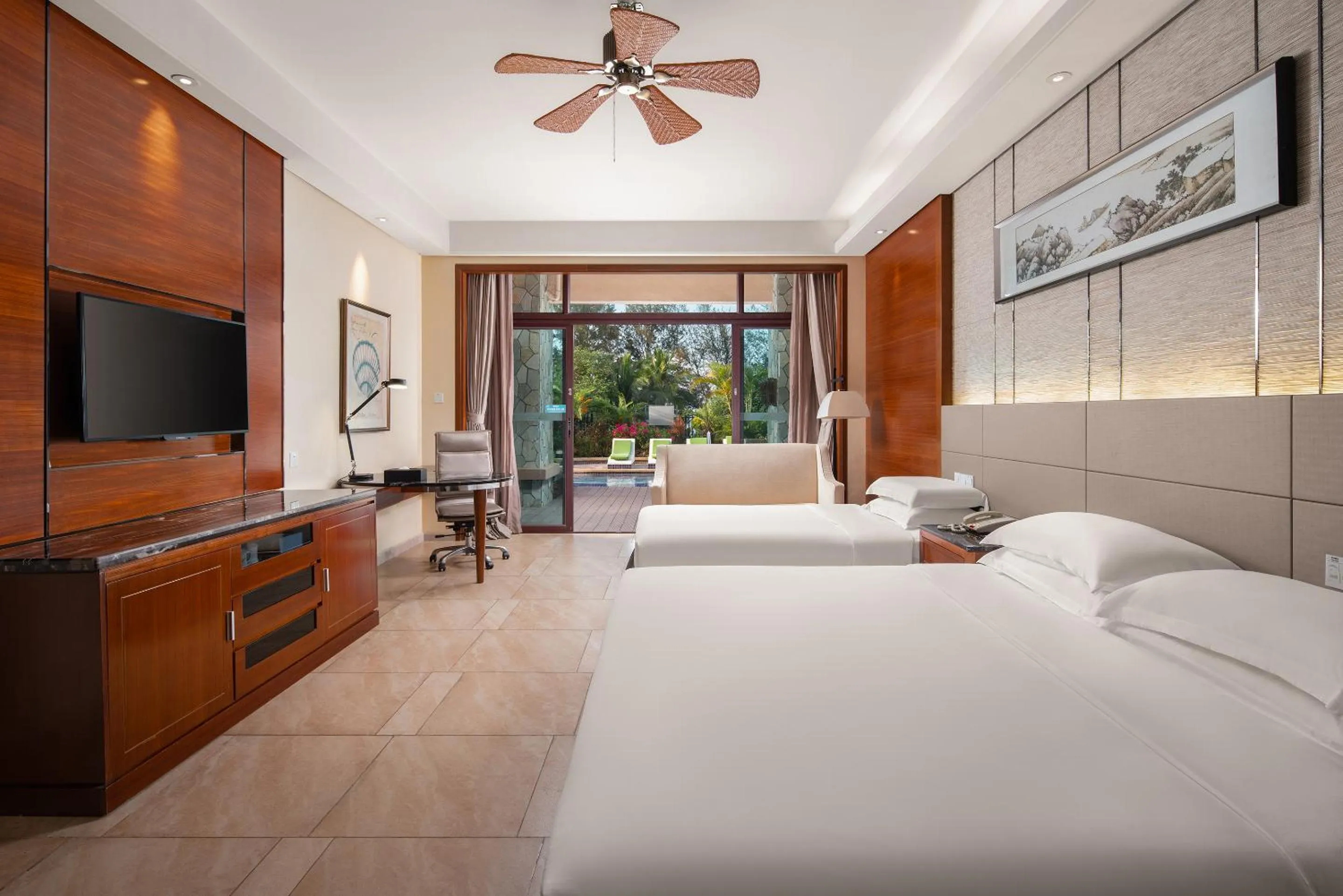 Bed in Country Garden Golden Beach Spring Hotel