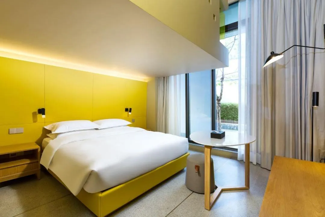 Bed in SongShan Lake PingShang Serviced Hotel