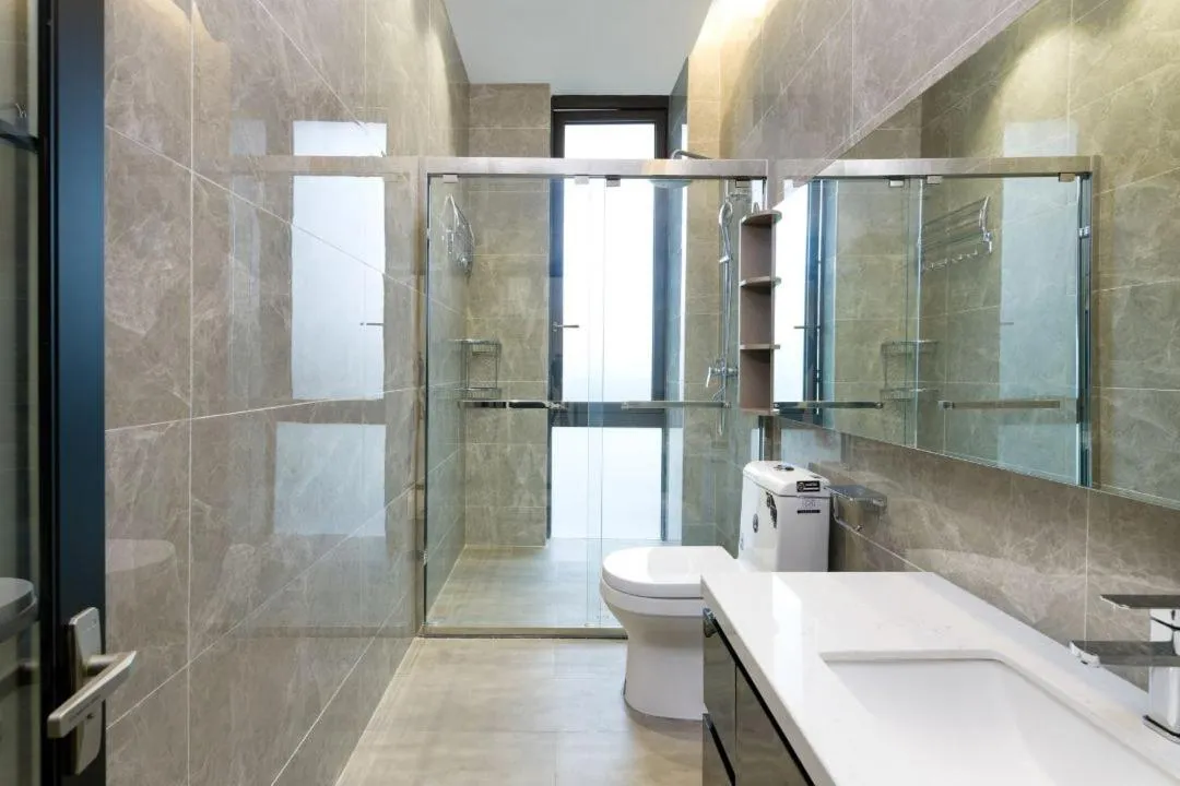 Shower in SongShan Lake PingShang Serviced Hotel