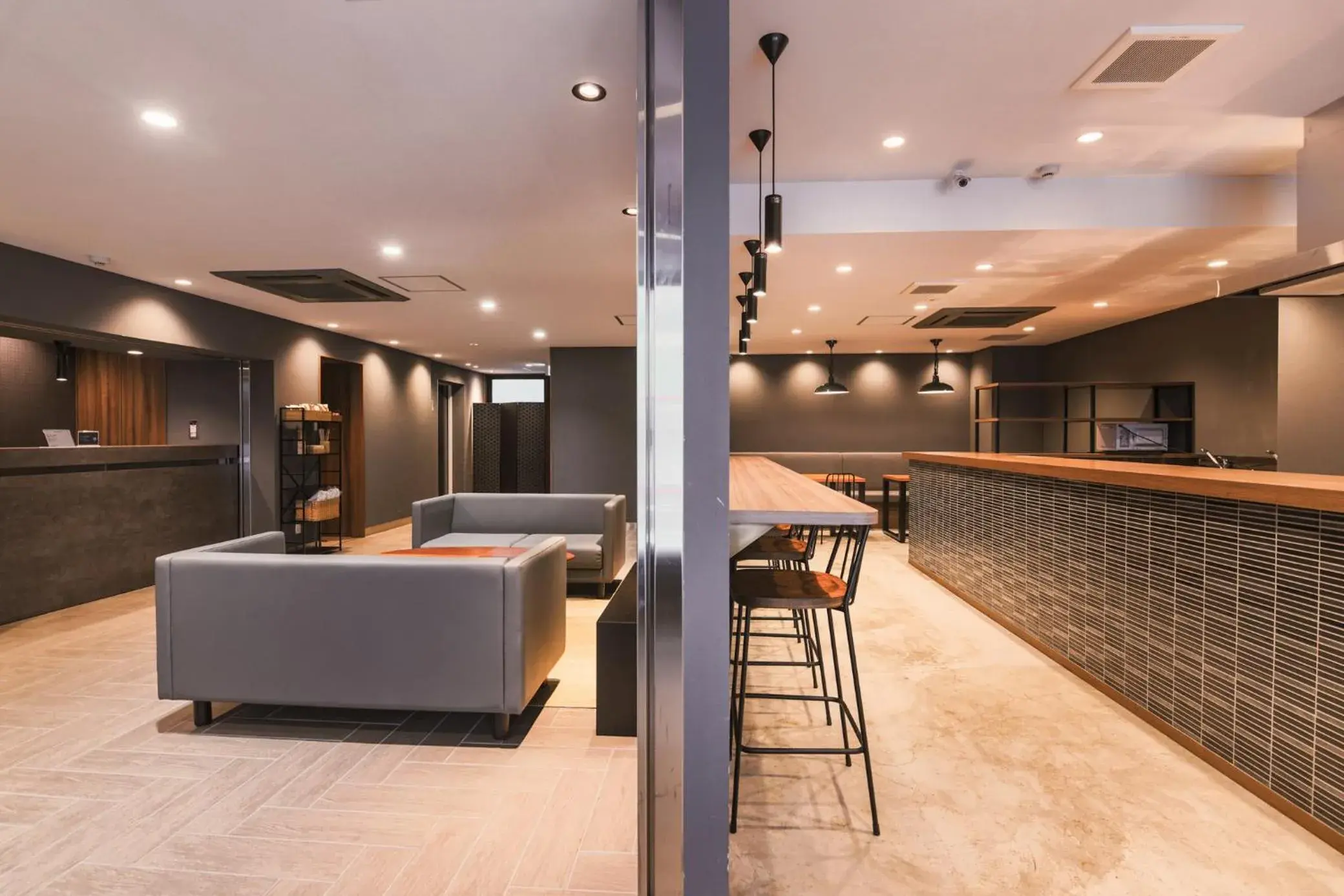 Communal lounge/ TV room in WAYFARER Shinsaibashi Communal lounge/ TV room in WAYFARER Shinsaibashi