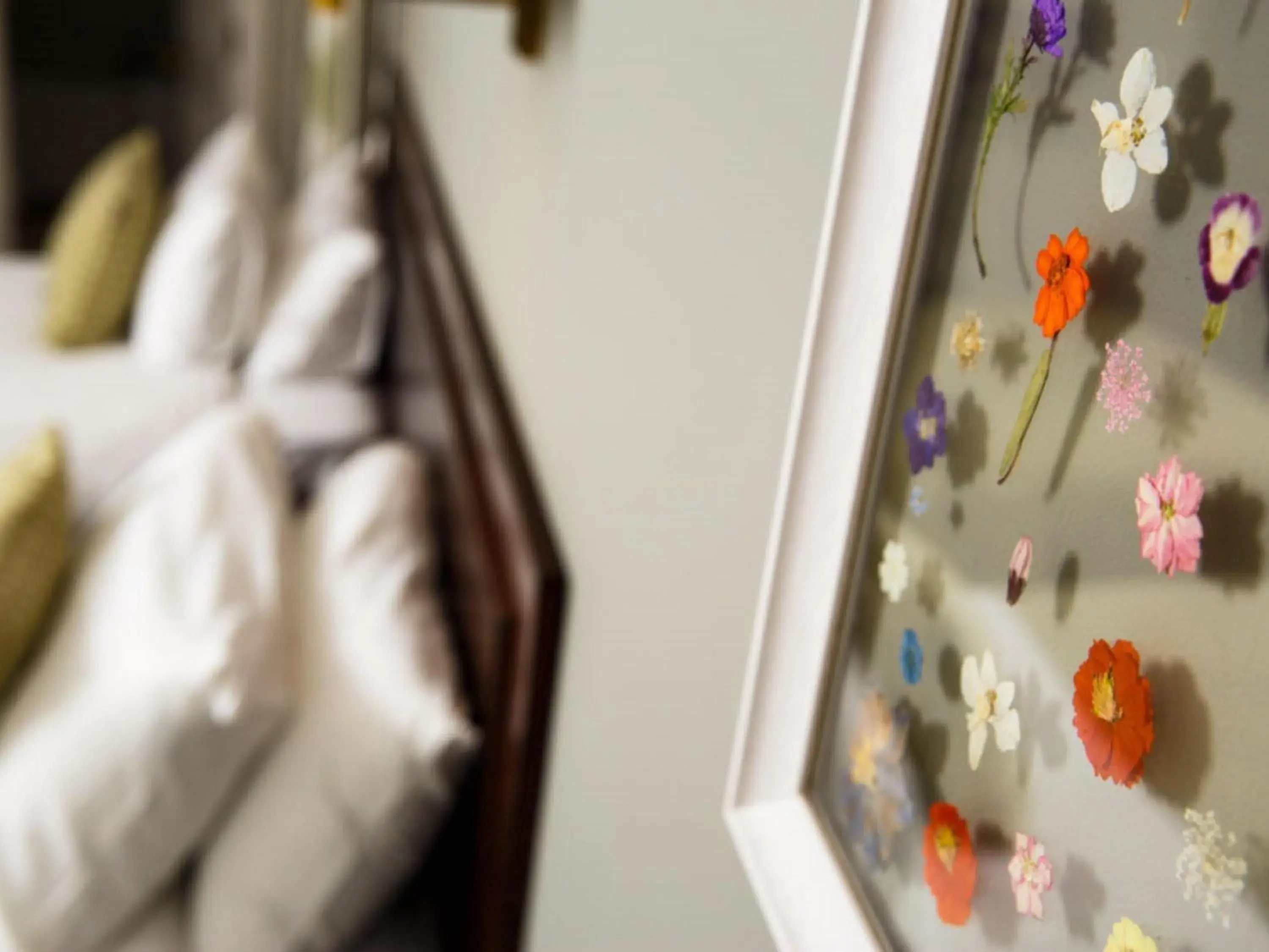 Bedroom, Bed in Mercure Gloucester Bowden Hall Hotel Bedroom, Bed in Mercure Gloucester Bowden Hall Hotel