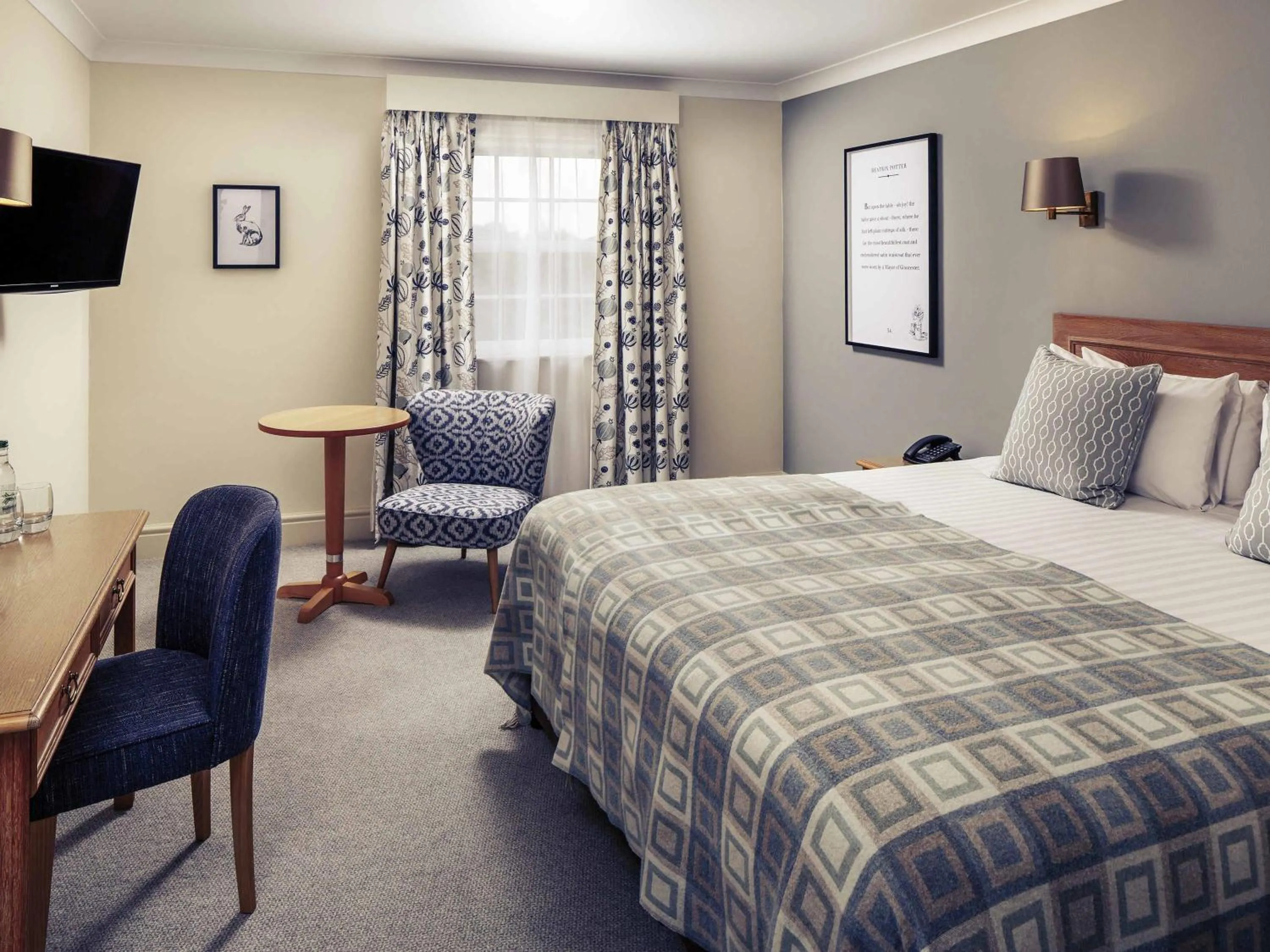 Bedroom, Bed in Mercure Gloucester Bowden Hall Hotel