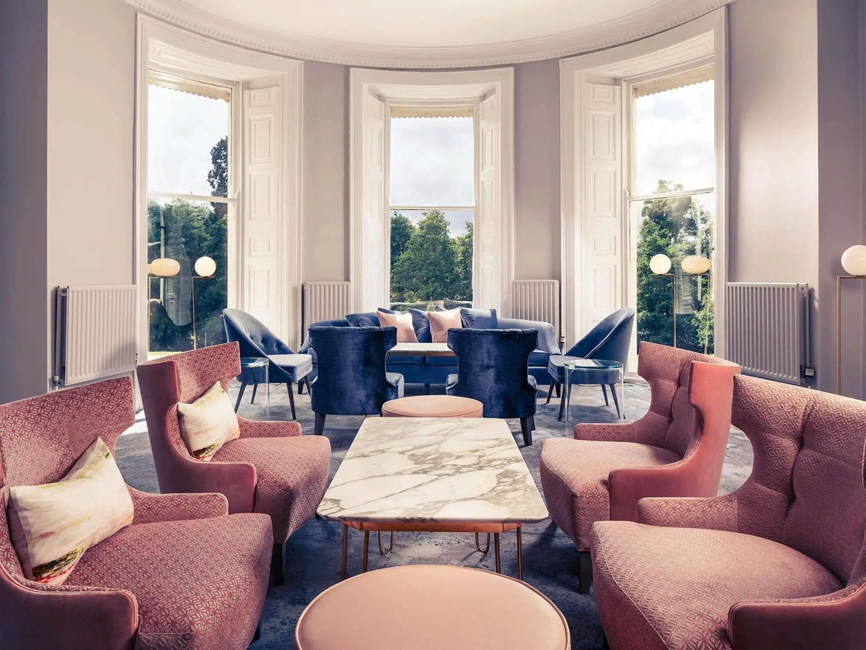 Property building in Mercure Gloucester Bowden Hall Hotel Property building in Mercure Gloucester Bowden Hall Hotel