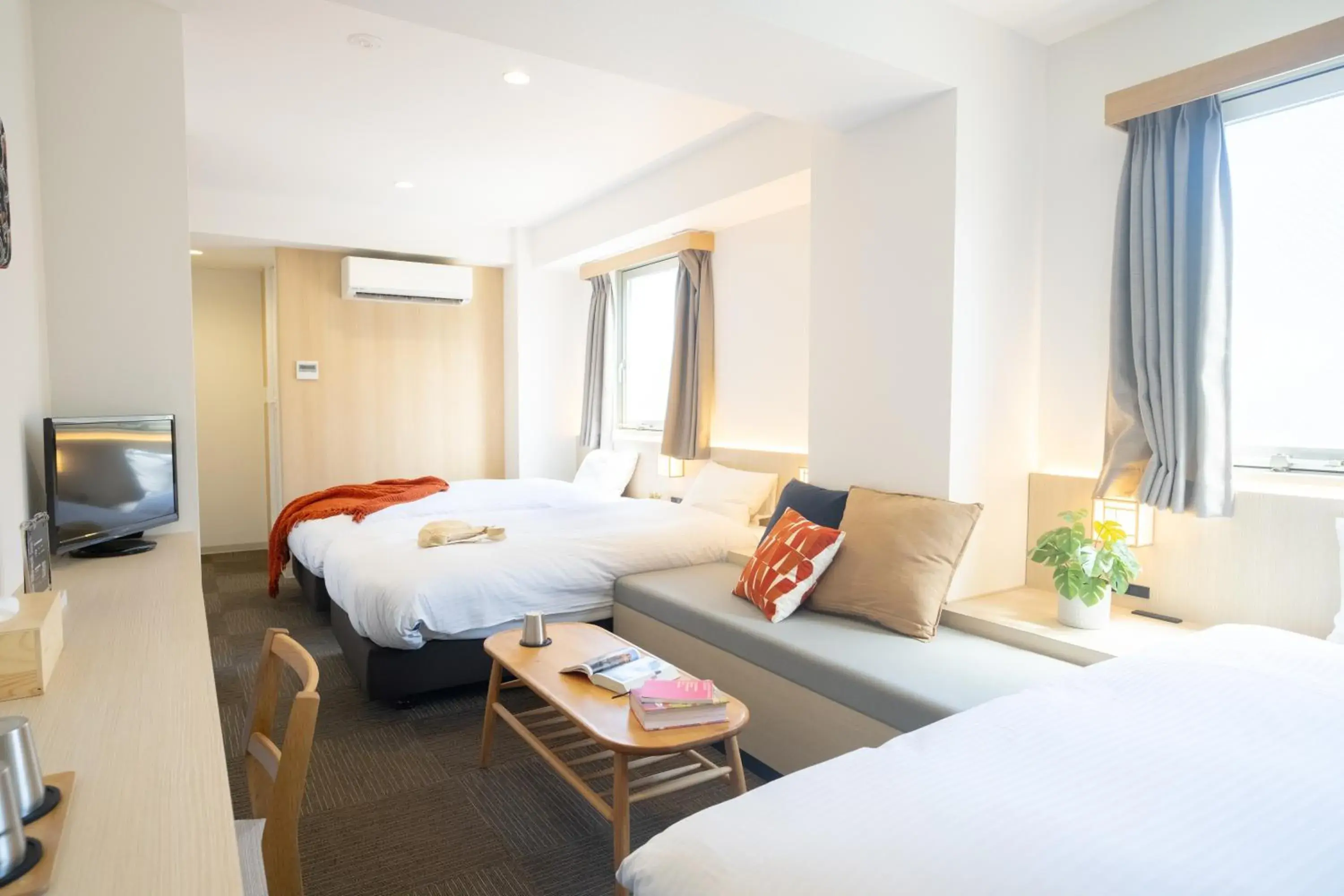 Bed in WAYFARER Matsu Bed in WAYFARER Matsu