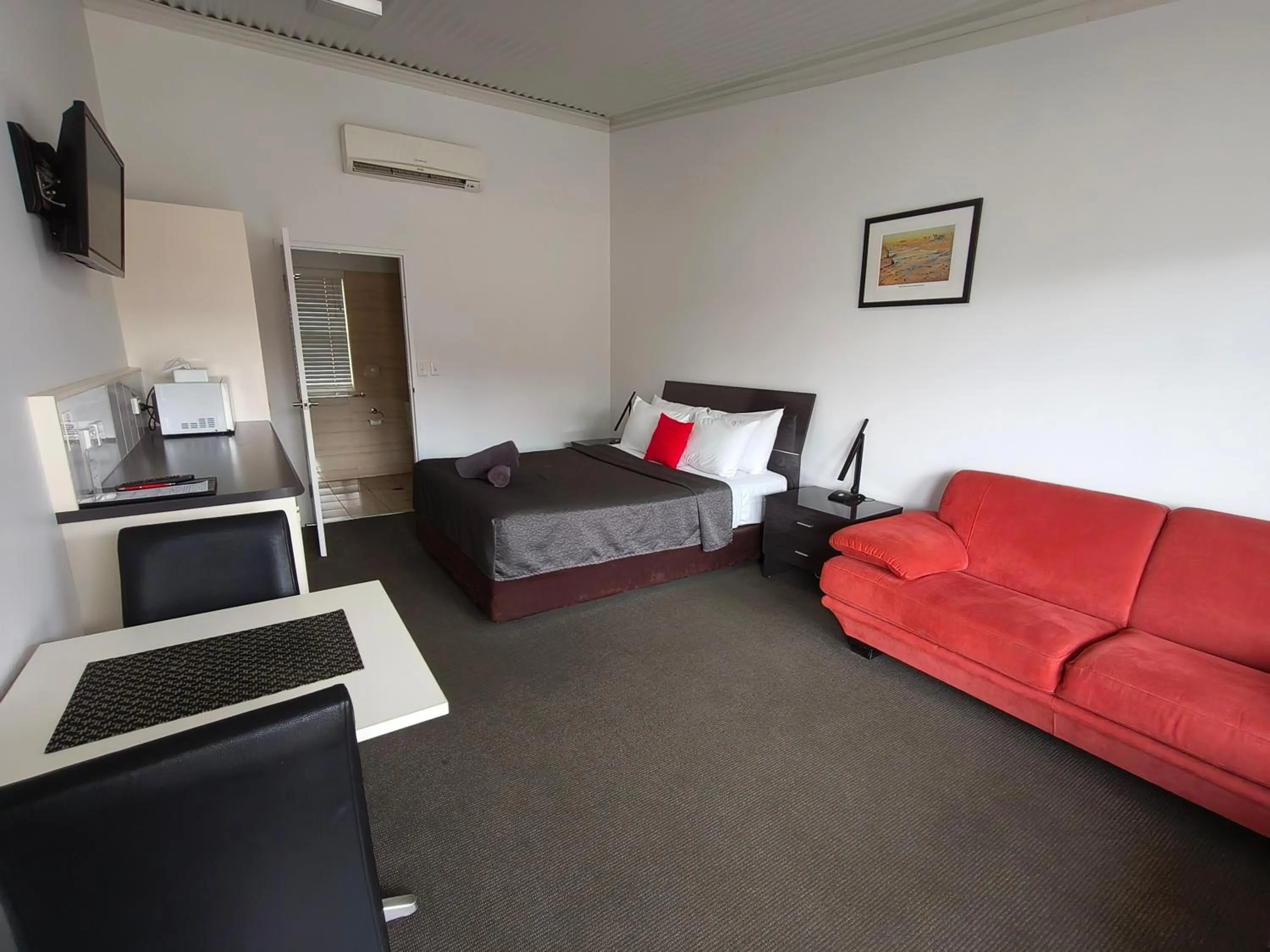 Bedroom in Gunnedah Lodge Motel