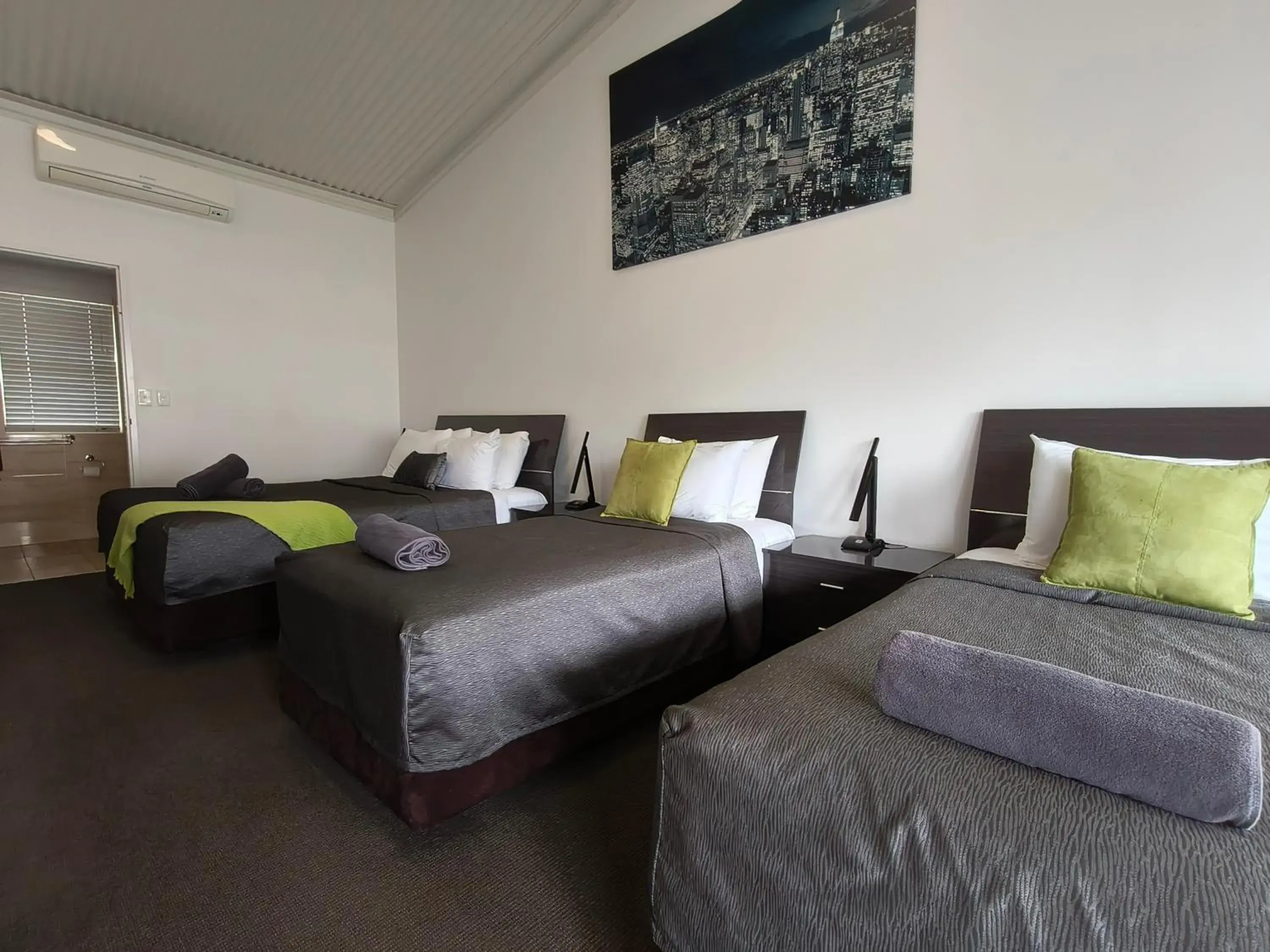 Quadruple Room in Gunnedah Lodge Motel Quadruple Room in Gunnedah Lodge Motel