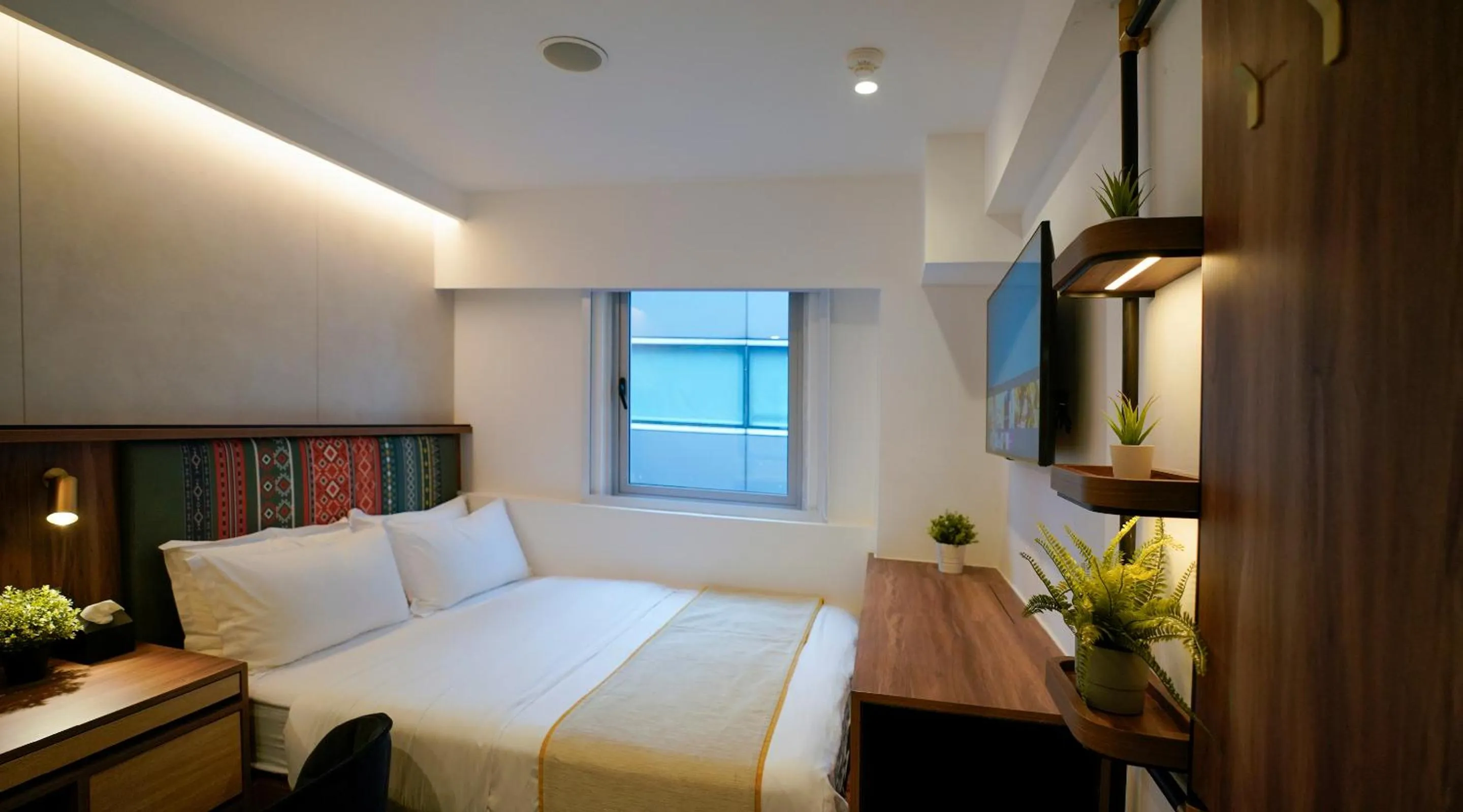 Bedroom, Bed in ST Signature Bugis Middle
