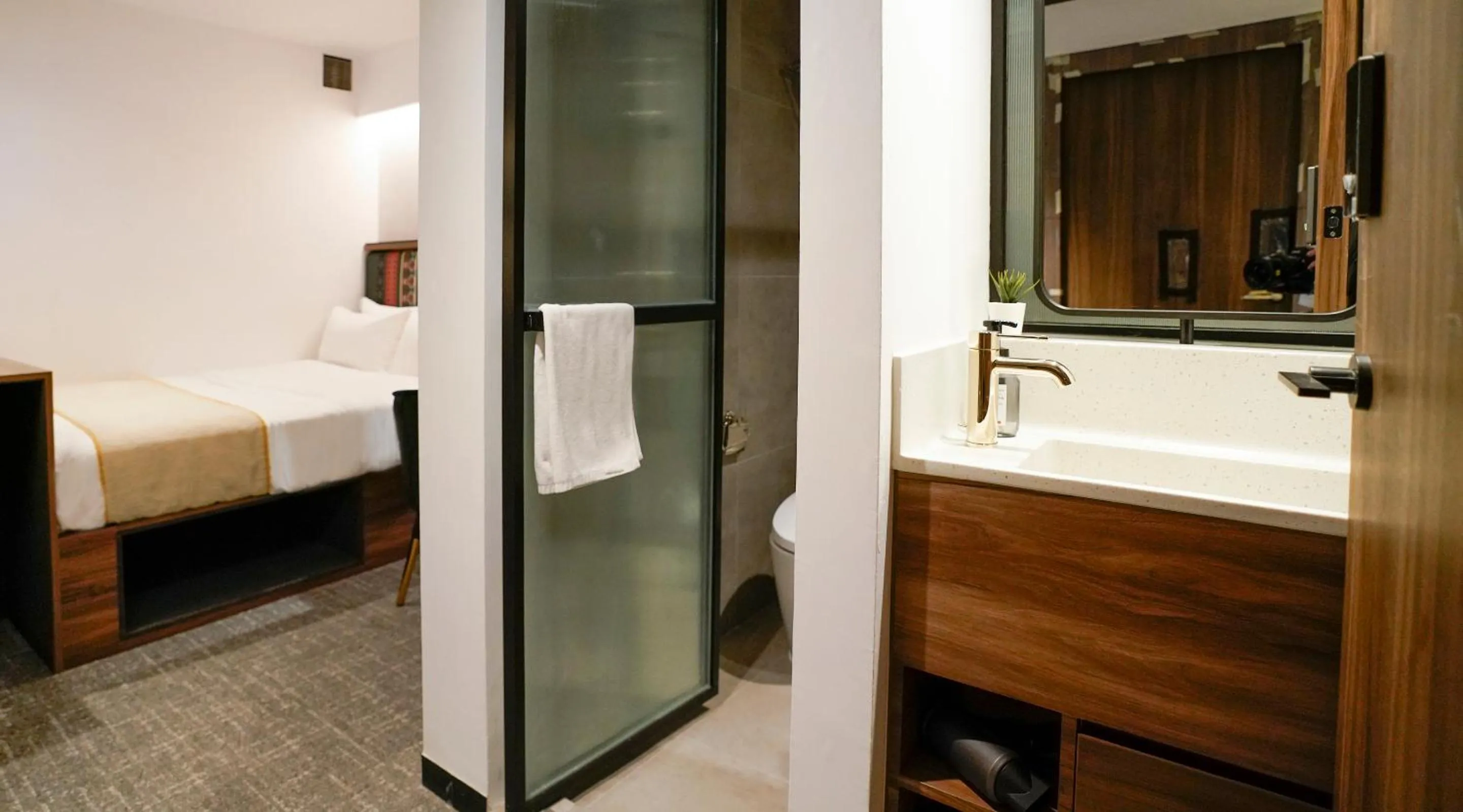 Shower, Bed in ST Signature Bugis Middle