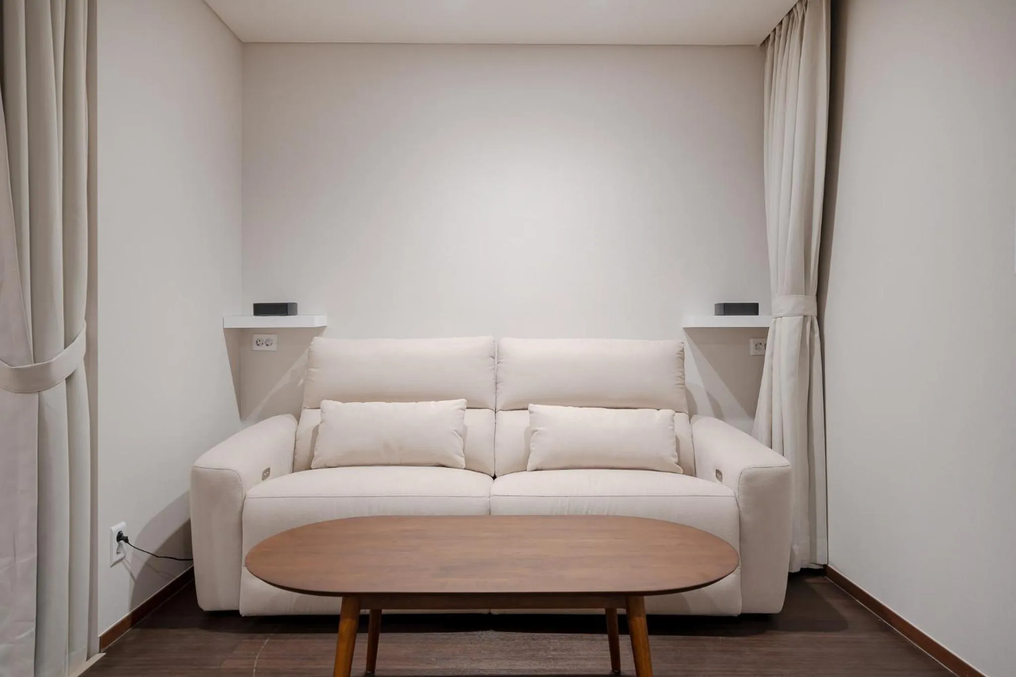 Seating area in Simjak Hotel by Aank