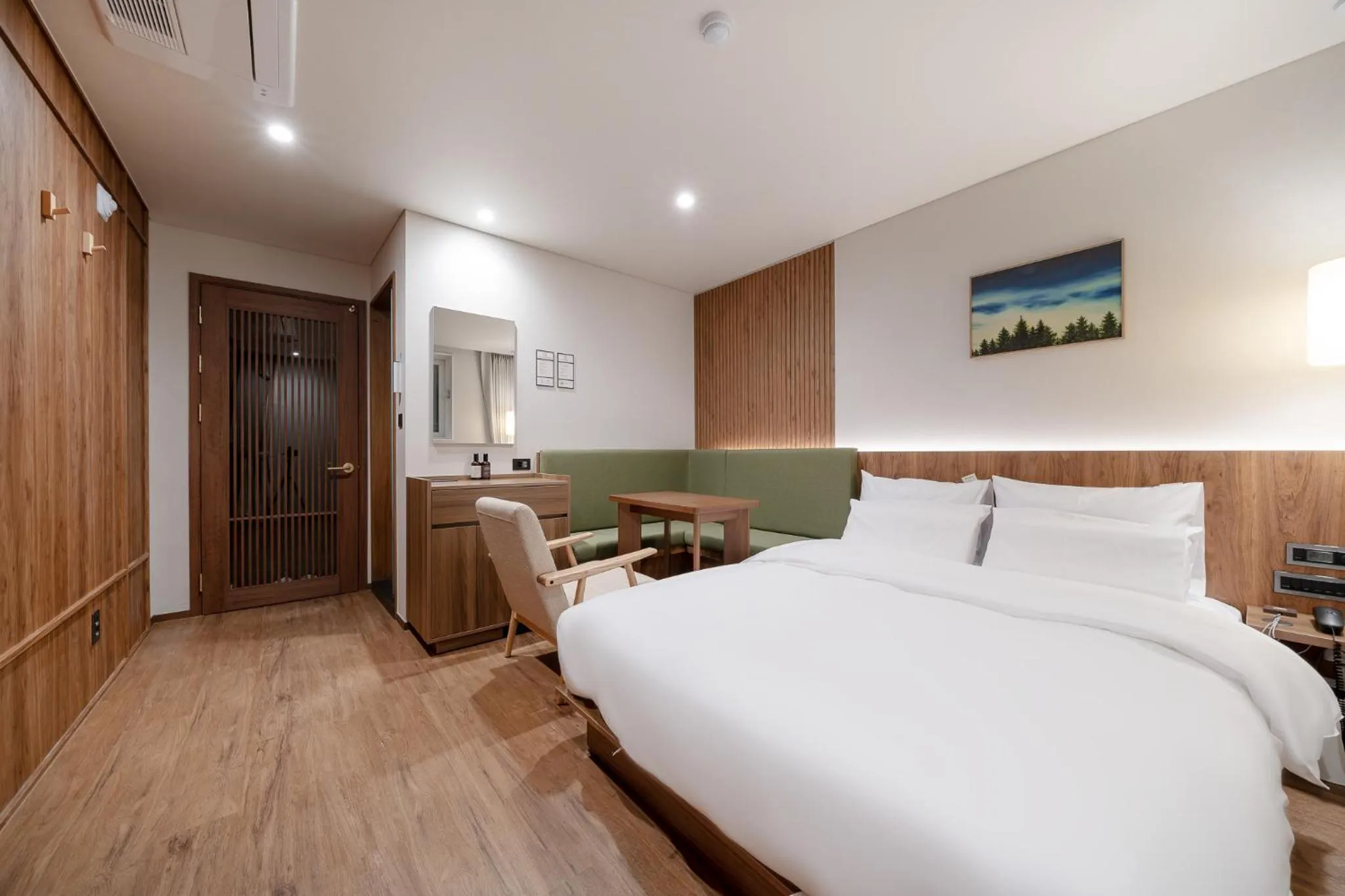 Bed in Simjak Hotel by Aank