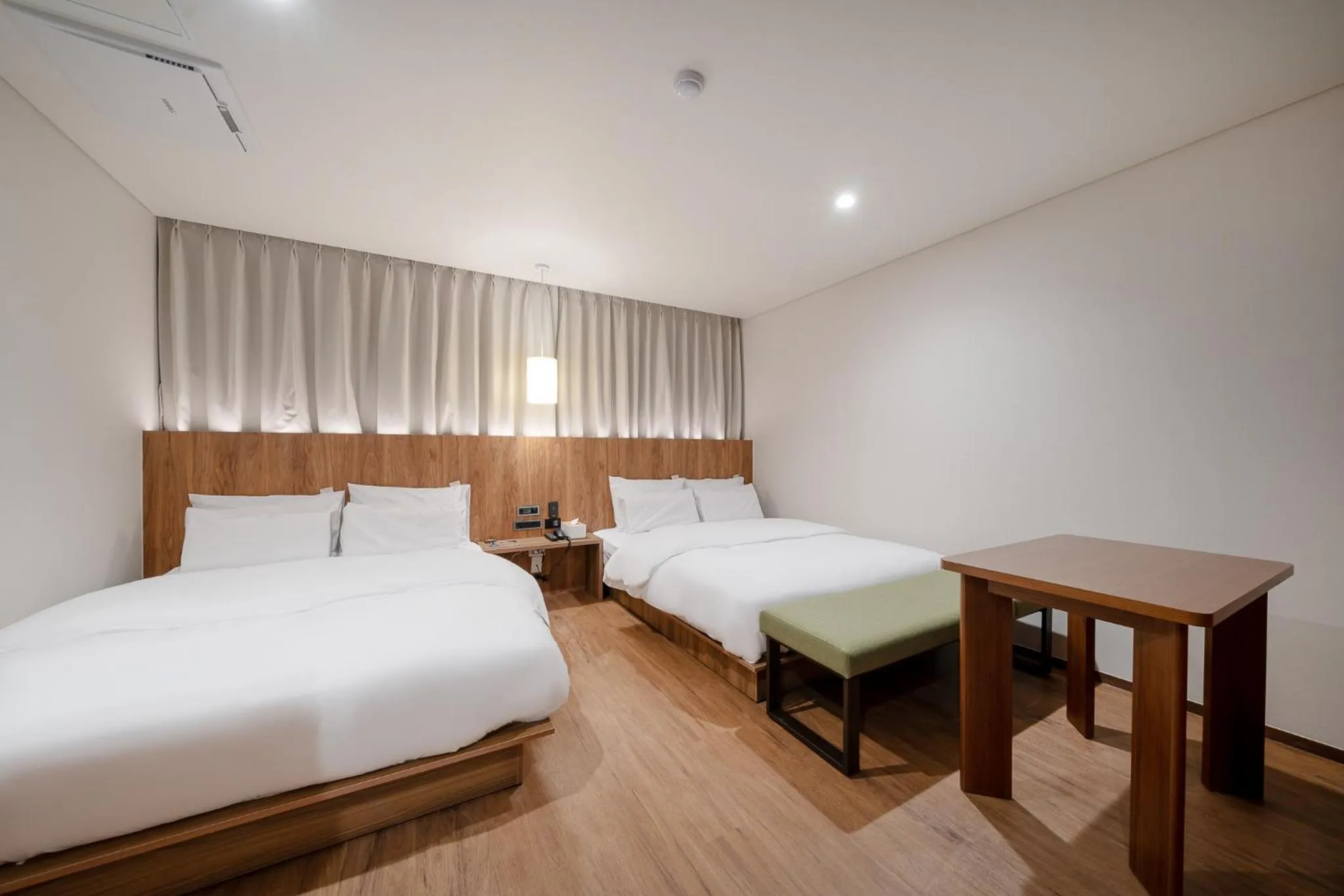 Bed in Simjak Hotel by Aank