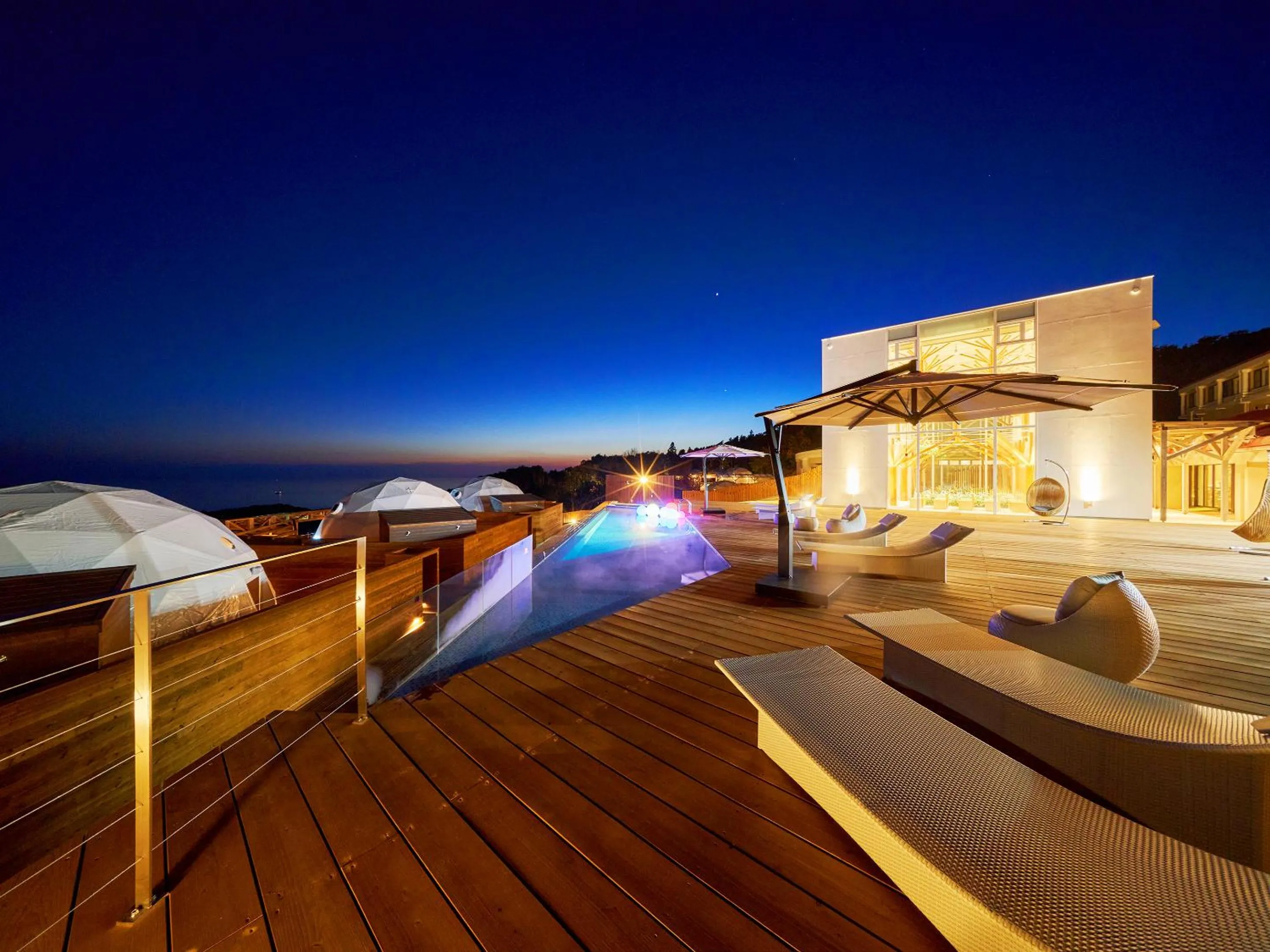 Swimming pool in Glamping Resort GLANSO NAGASAKI