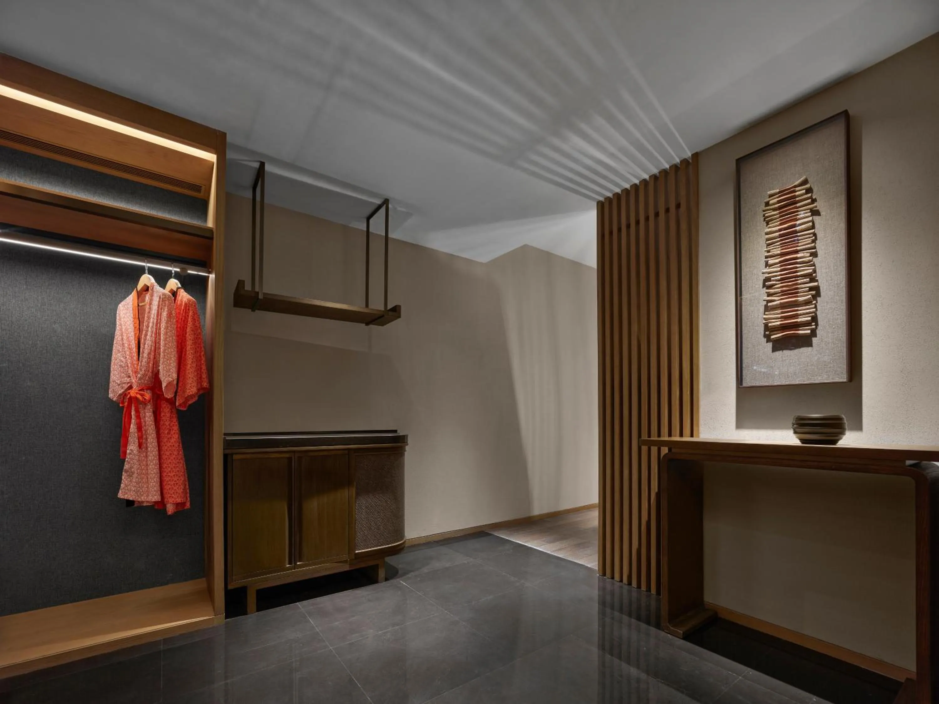wardrobe in Angsana Zhuhai Hengqing