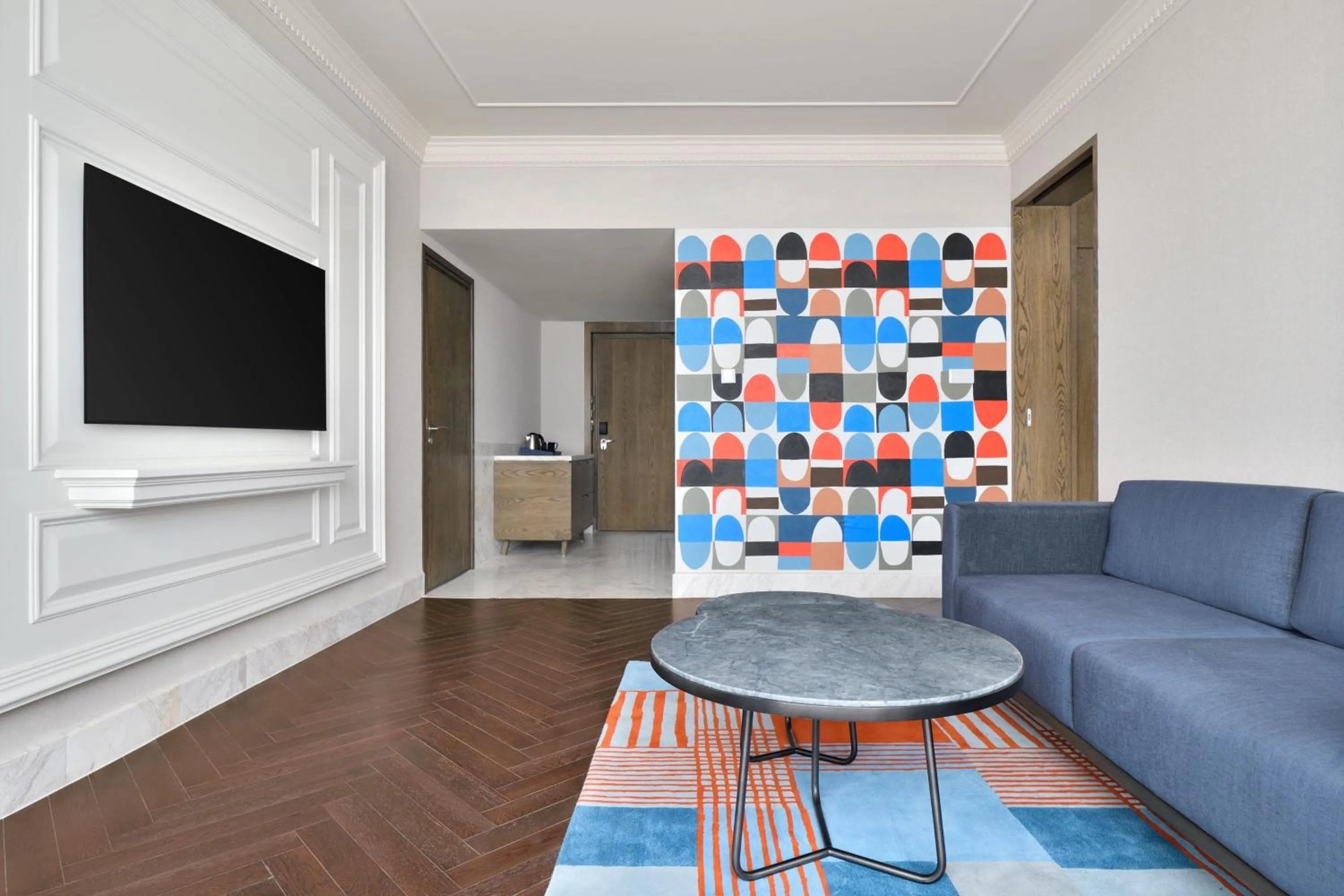 Photo of the whole room in Le Meridien Amritsar