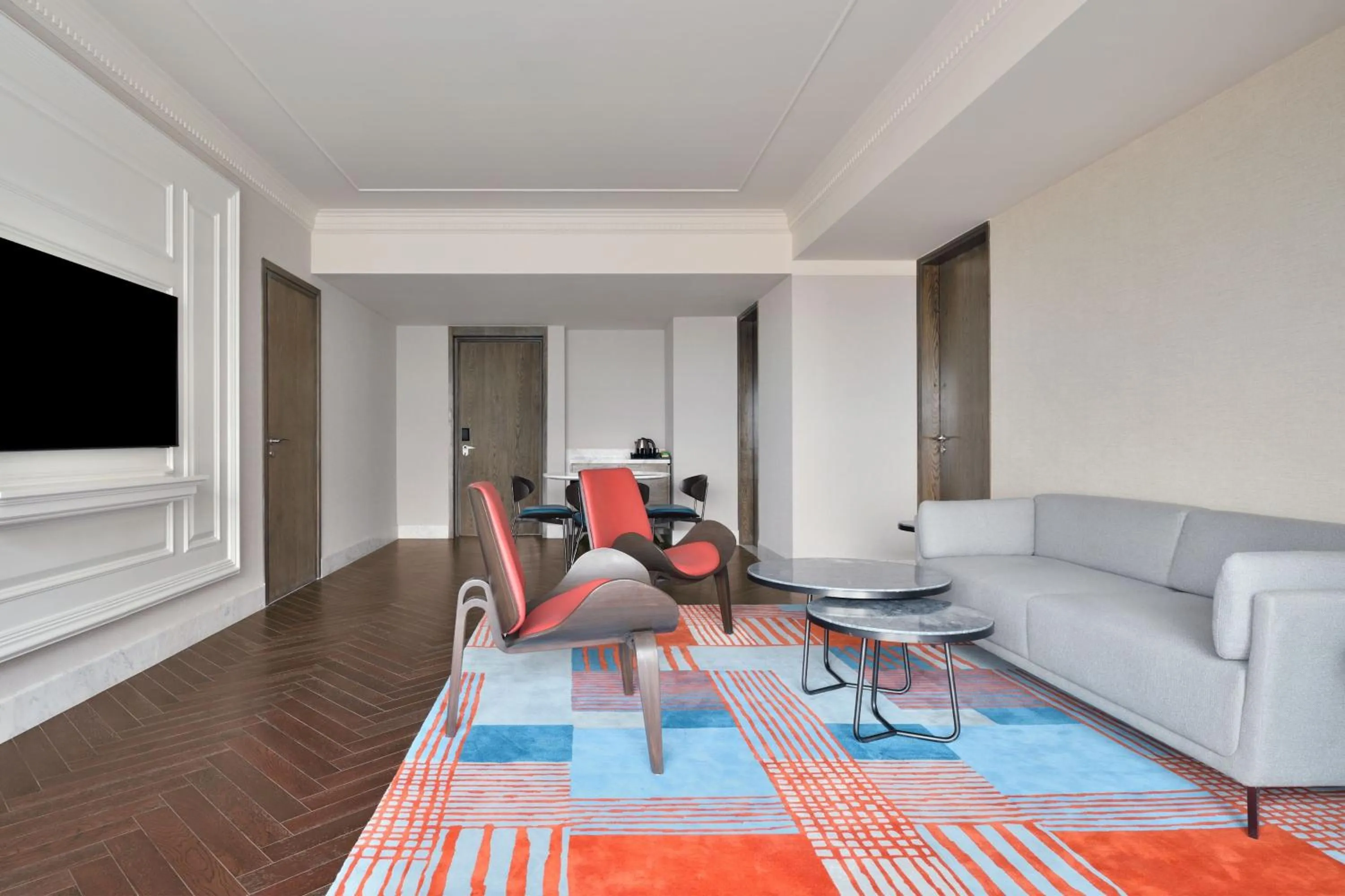 Photo of the whole room in Le Meridien Amritsar