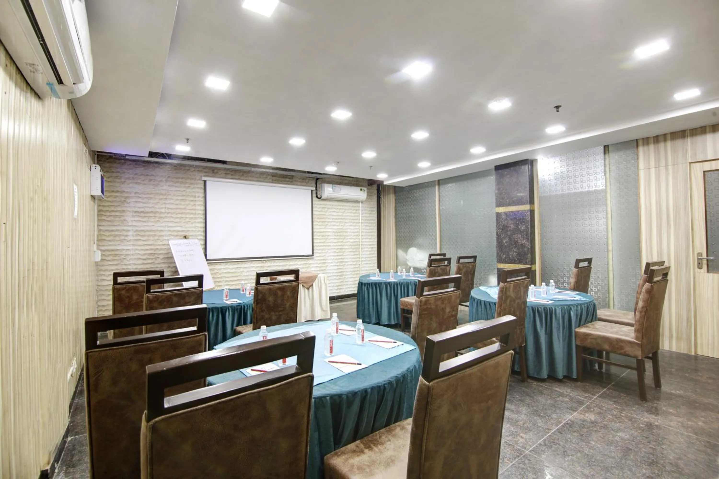 Meeting/conference room in Persona International Hotel Karol Bagh Delhi