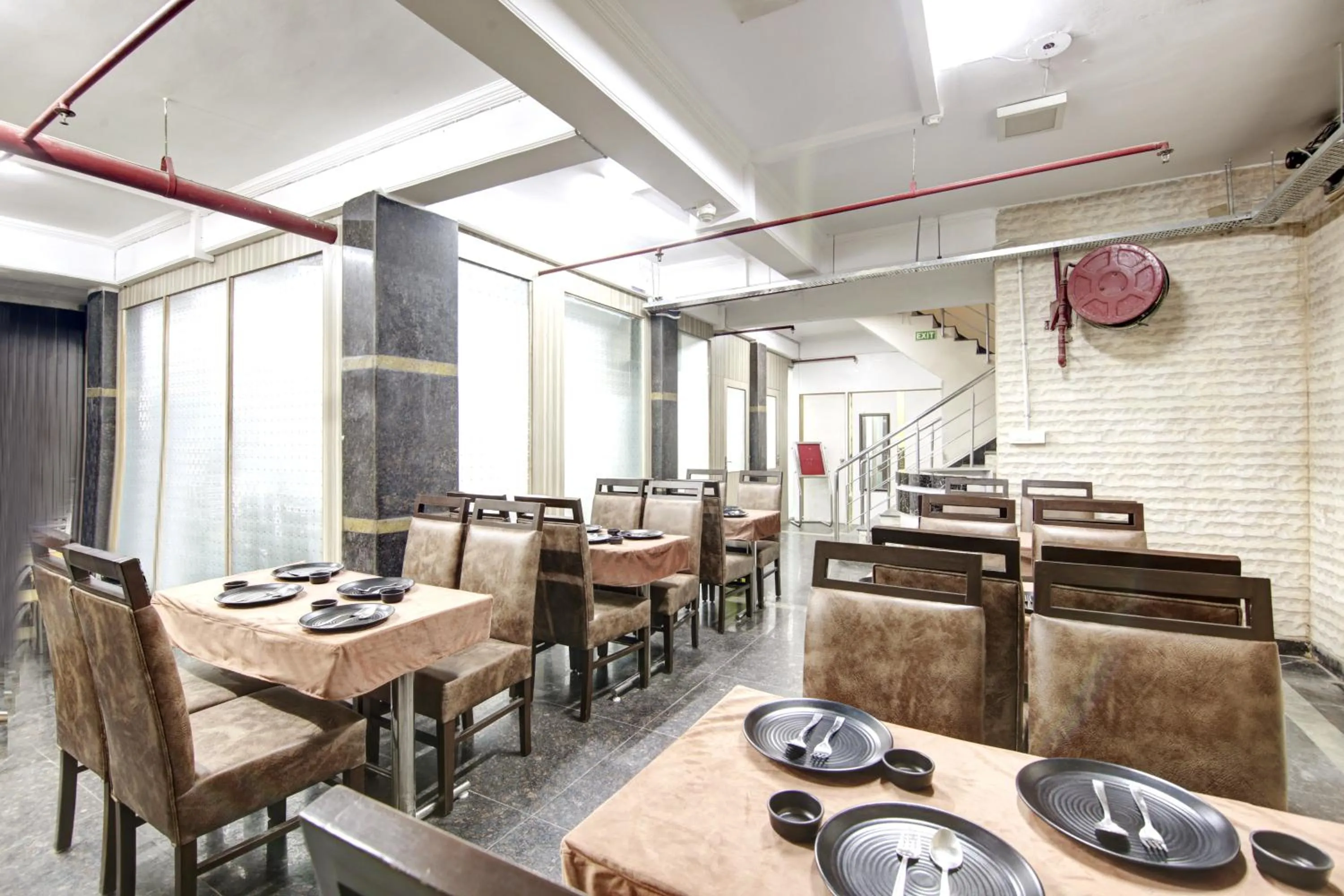 Restaurant/places to eat in Persona International Hotel Karol Bagh Delhi
