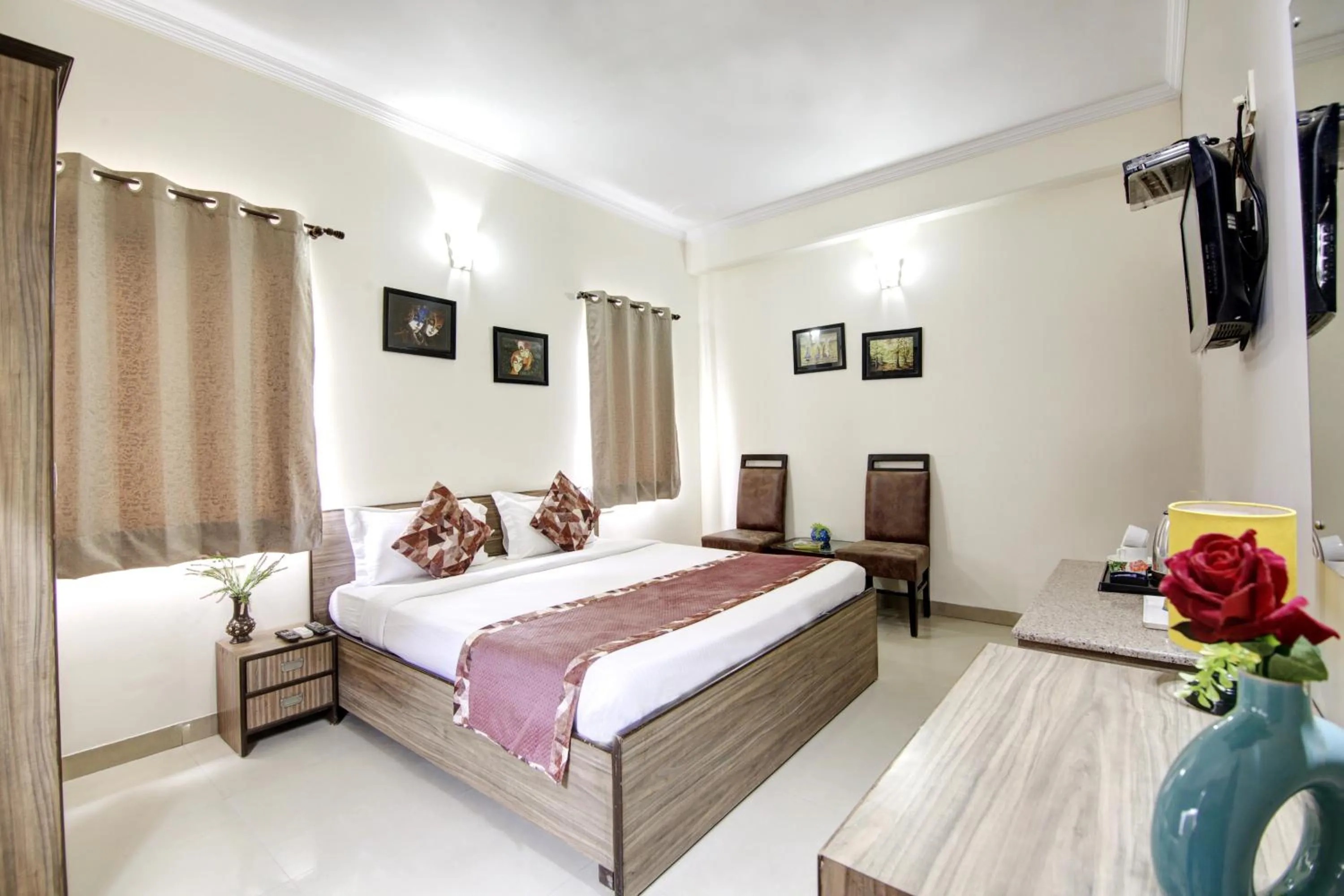 Bed in Persona International Hotel Karol Bagh Delhi