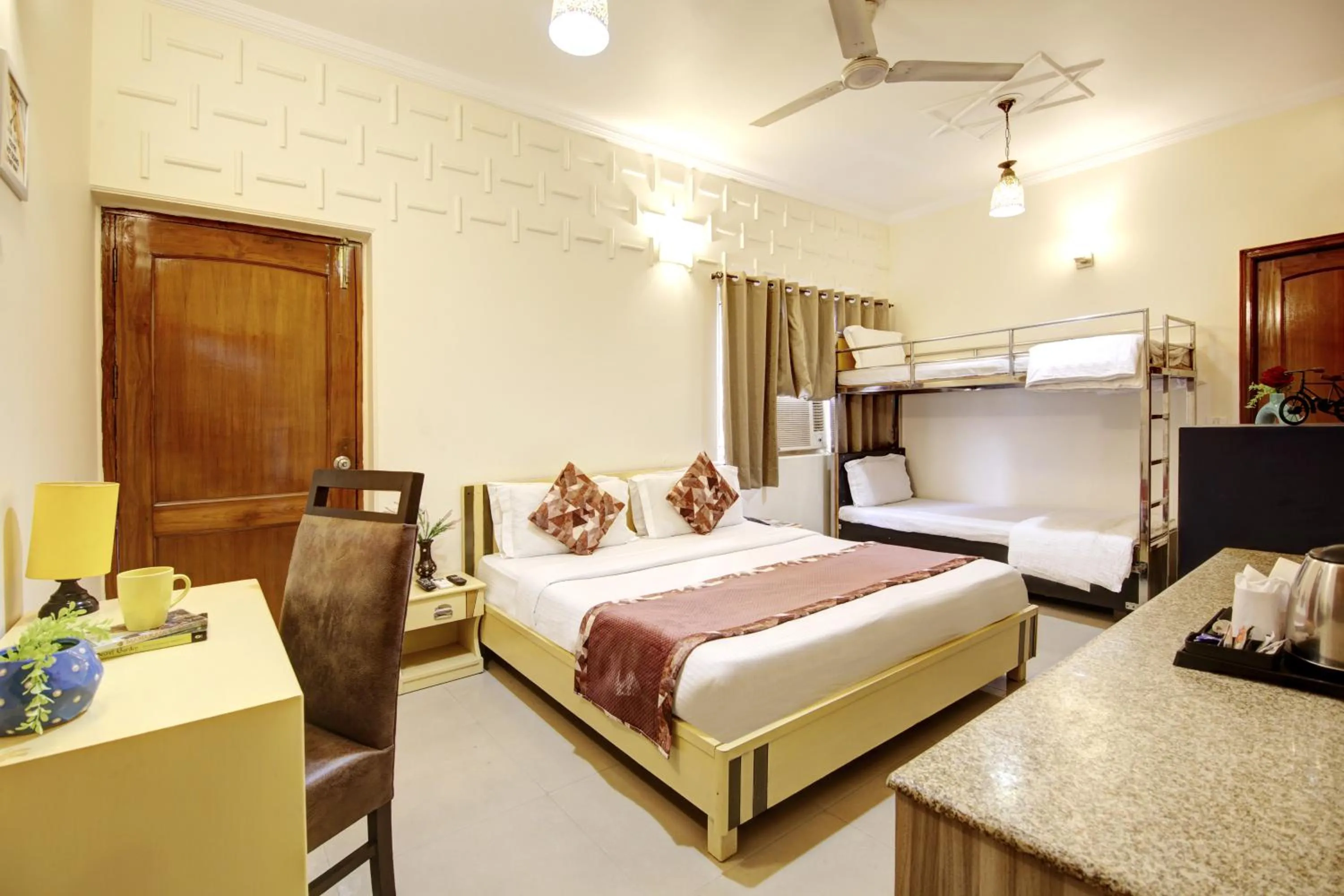 Bed in Persona International Hotel Karol Bagh Delhi