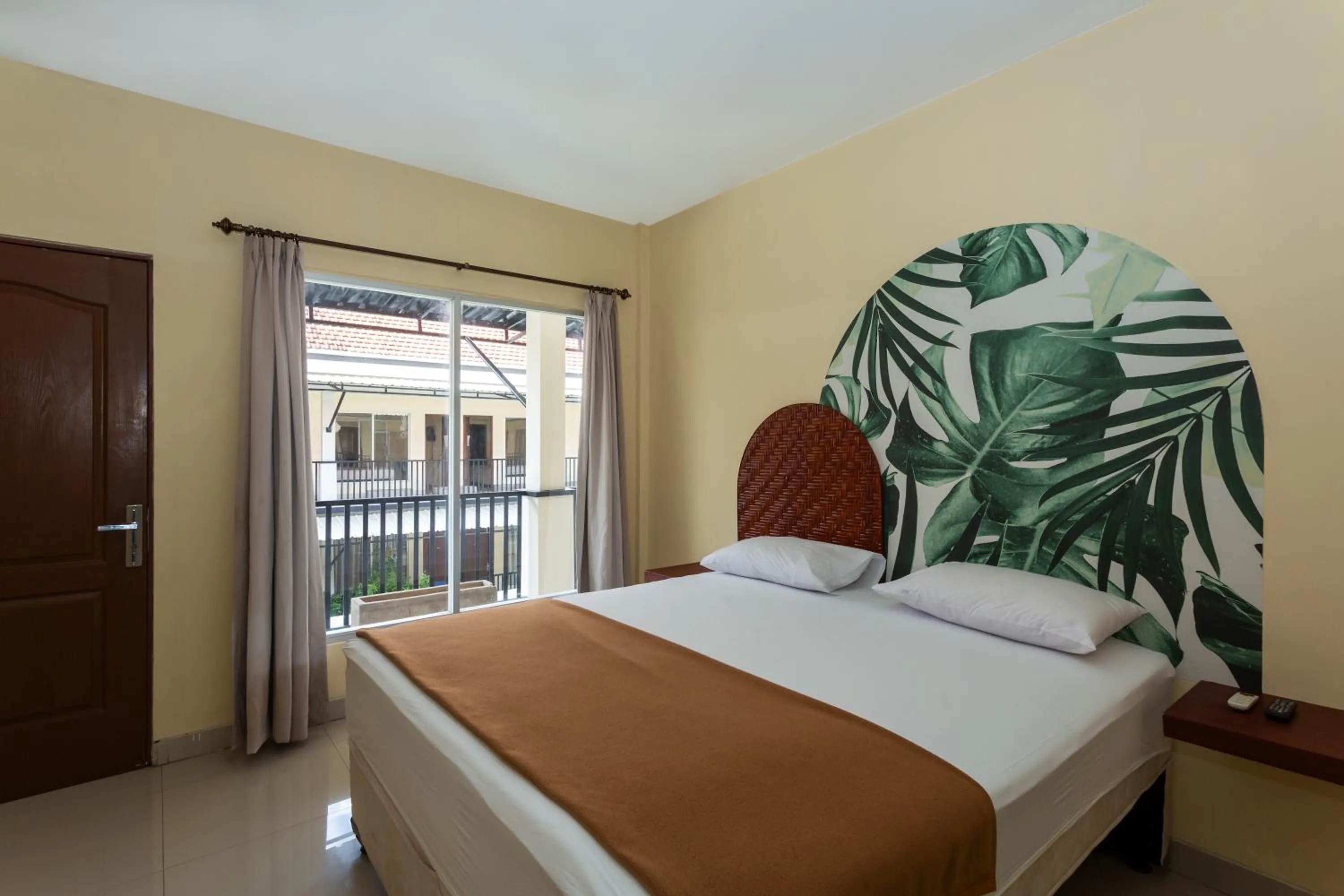 Bedroom, Bed in Cove Kanaya