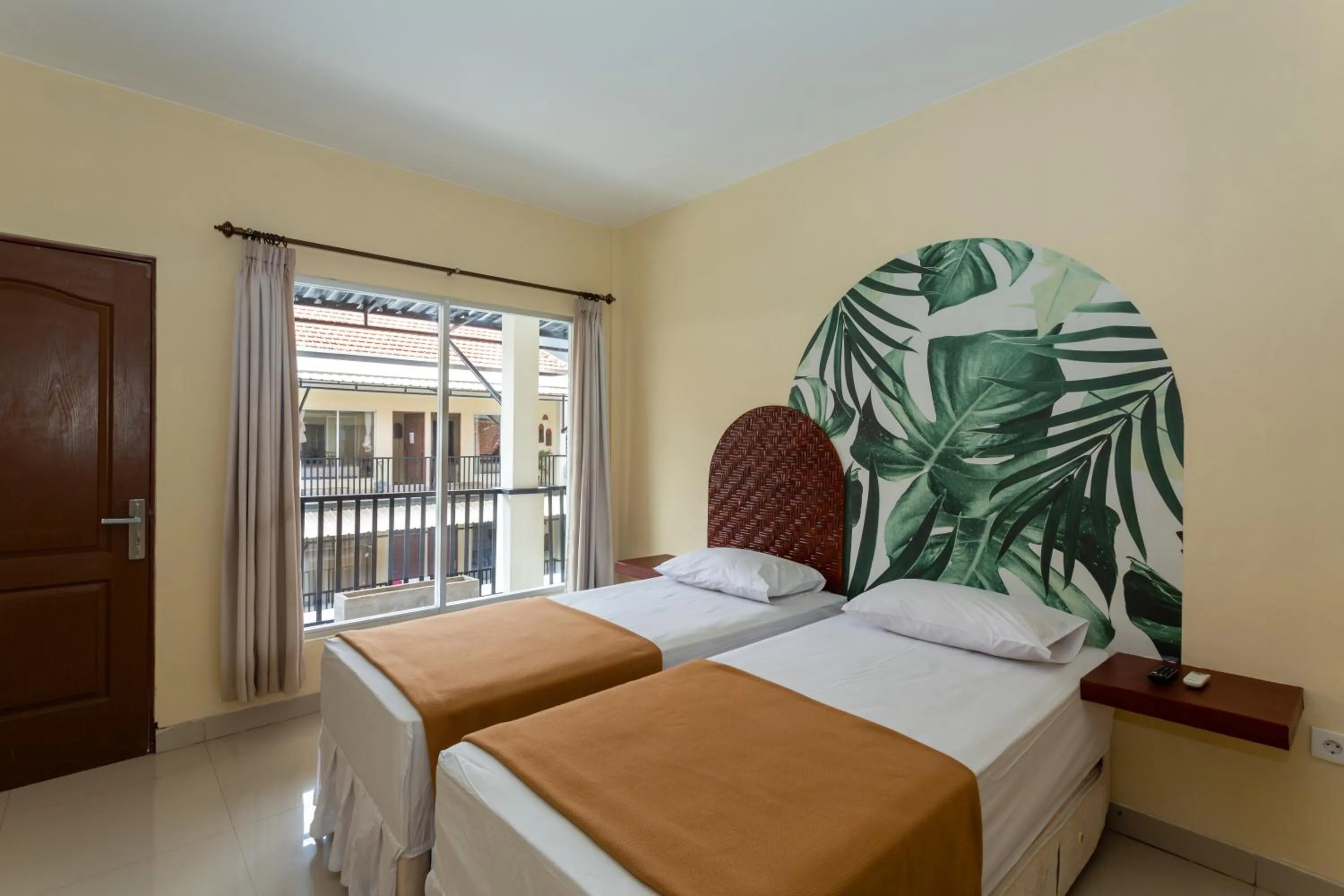 Bedroom, Bed in Cove Kanaya