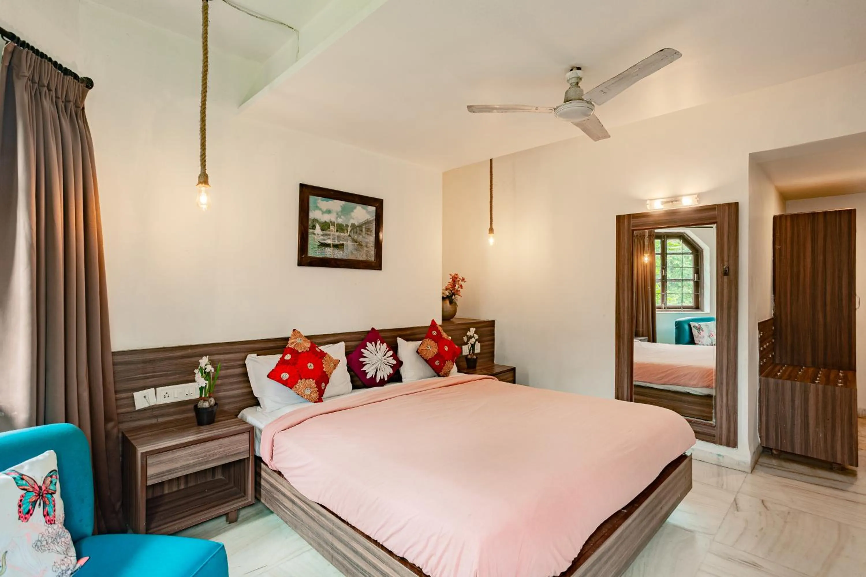 Bedroom, Bed in Hilltop suites by 29 bungalow