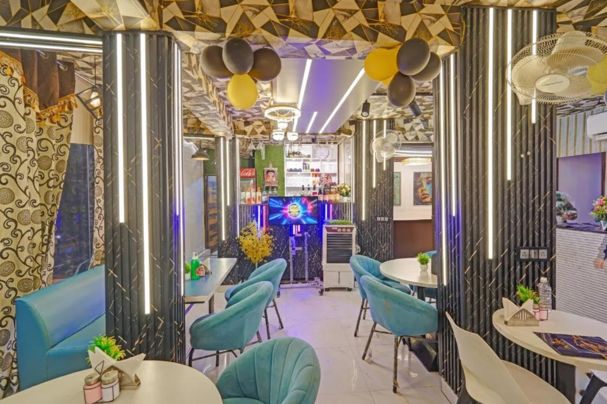 Restaurant/places to eat in Hotel Raaso Inn Rohini I Near Metro I Couple Friendly I Spacious Rooms I Budget Stay