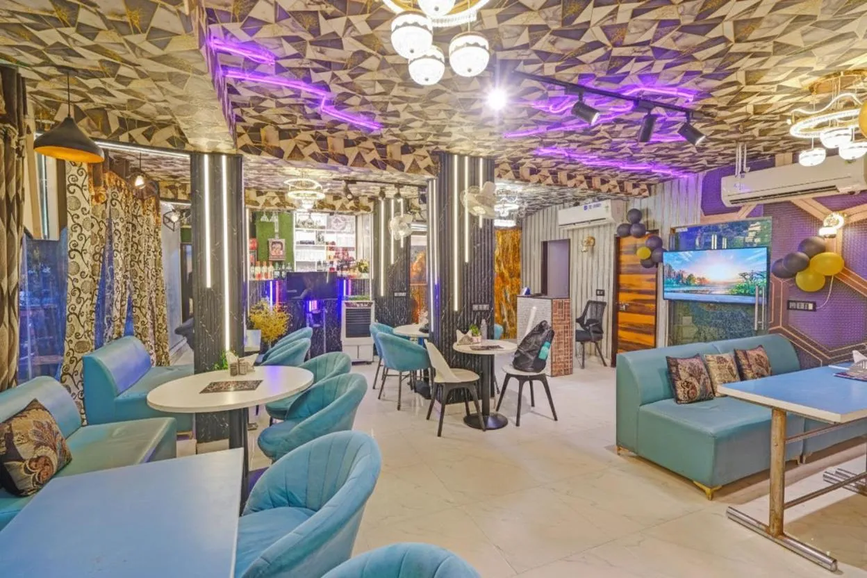 Restaurant/places to eat in Hotel Raaso Inn Rohini I Near Metro I Couple Friendly I Spacious Rooms I Budget Stay