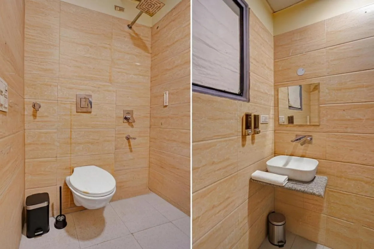 Shower in Hotel Raaso Inn Rohini I Near Metro I Couple Friendly I Spacious Rooms I Budget Stay