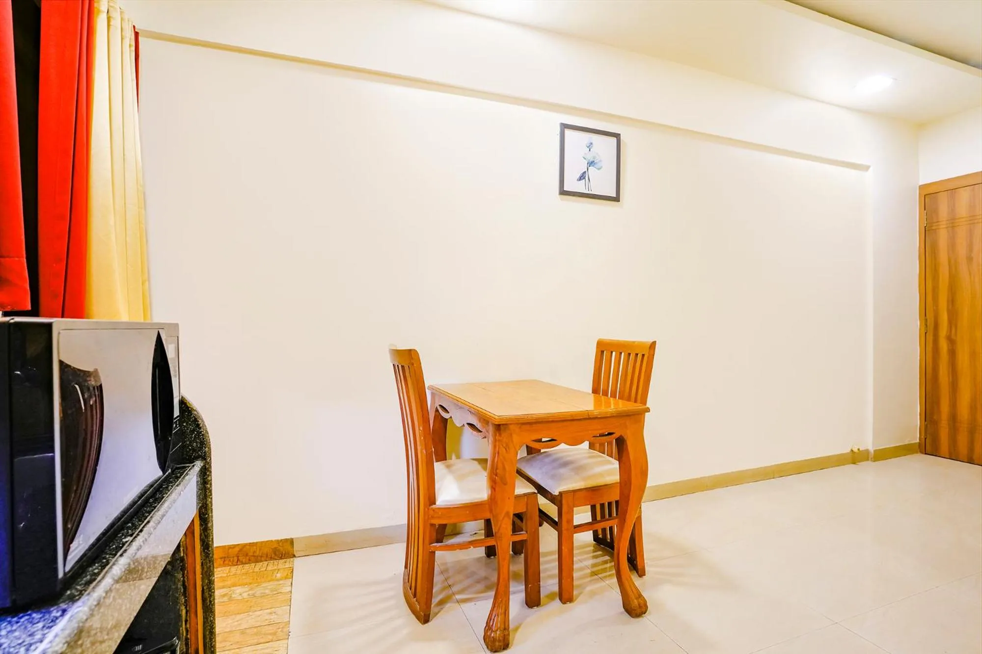 Seating area in Hotel Candor Amigo Kamothe Panvel