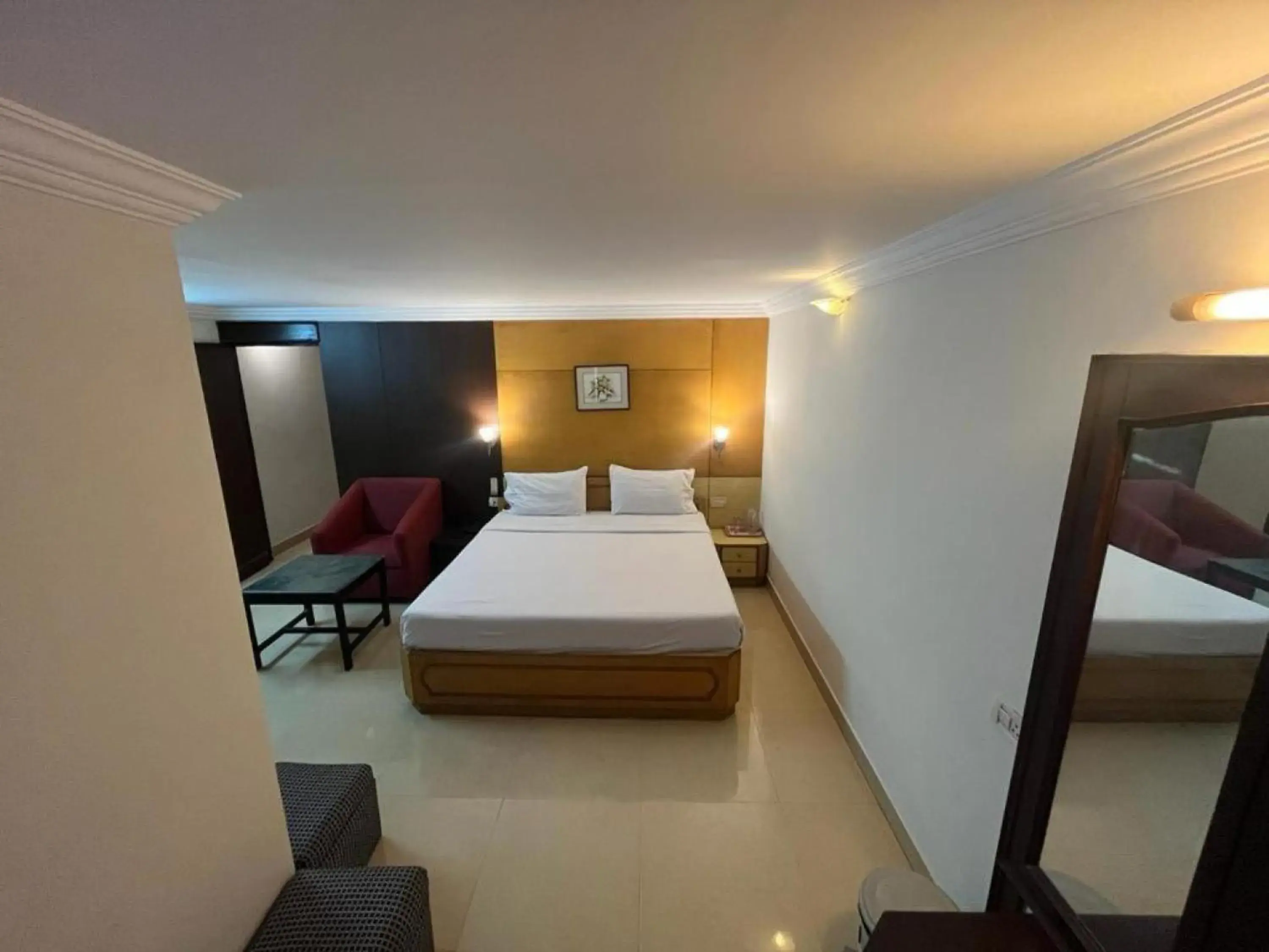 Bedroom, Bed in Hotel City Tower, Chennai Central Bedroom, Bed in Hotel City Tower, Chennai Central