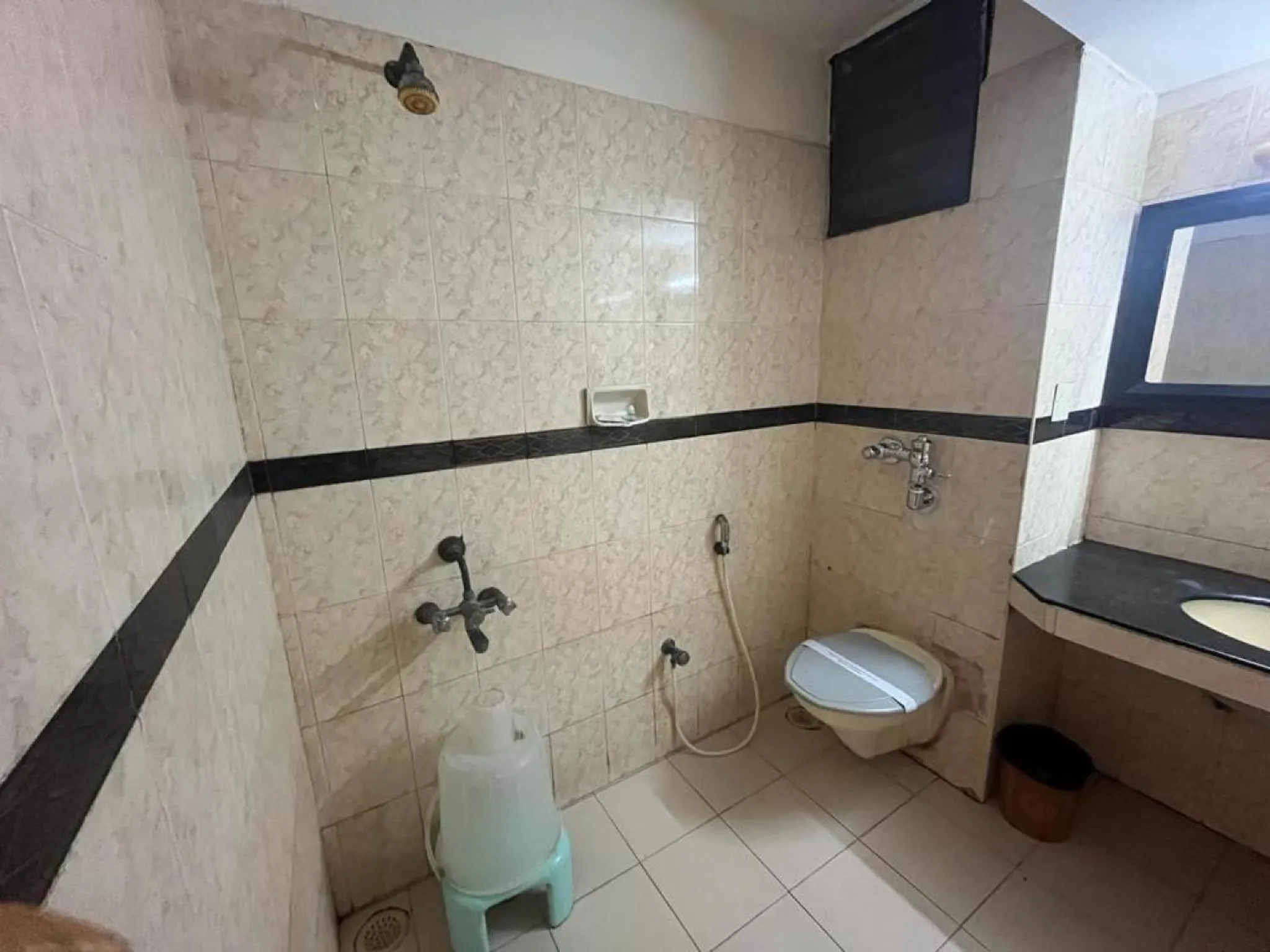 Bathroom in Hotel City Tower, Chennai Central