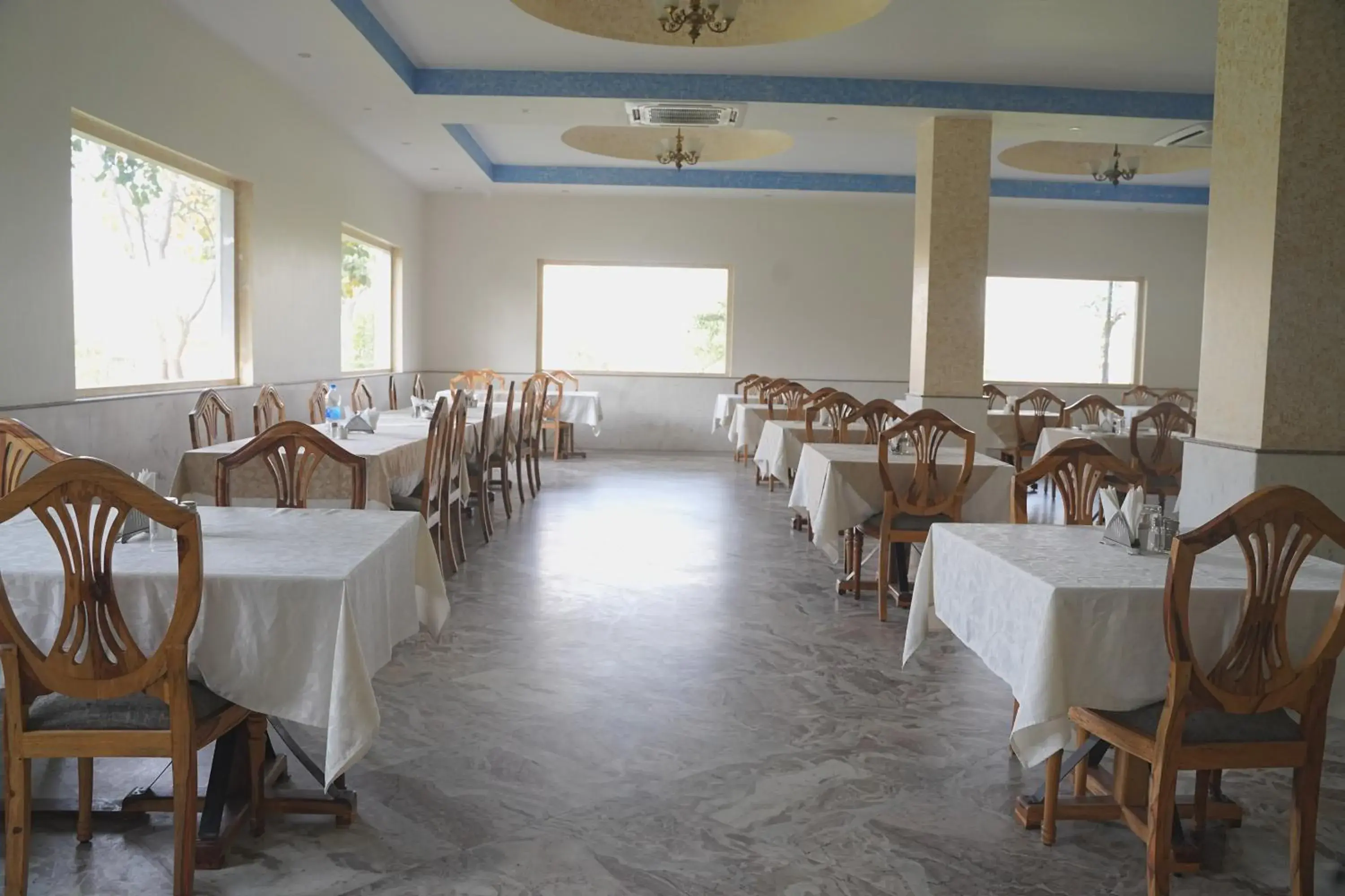 Restaurant/places to eat in Aangan Resort Restaurant/places to eat in Aangan Resort