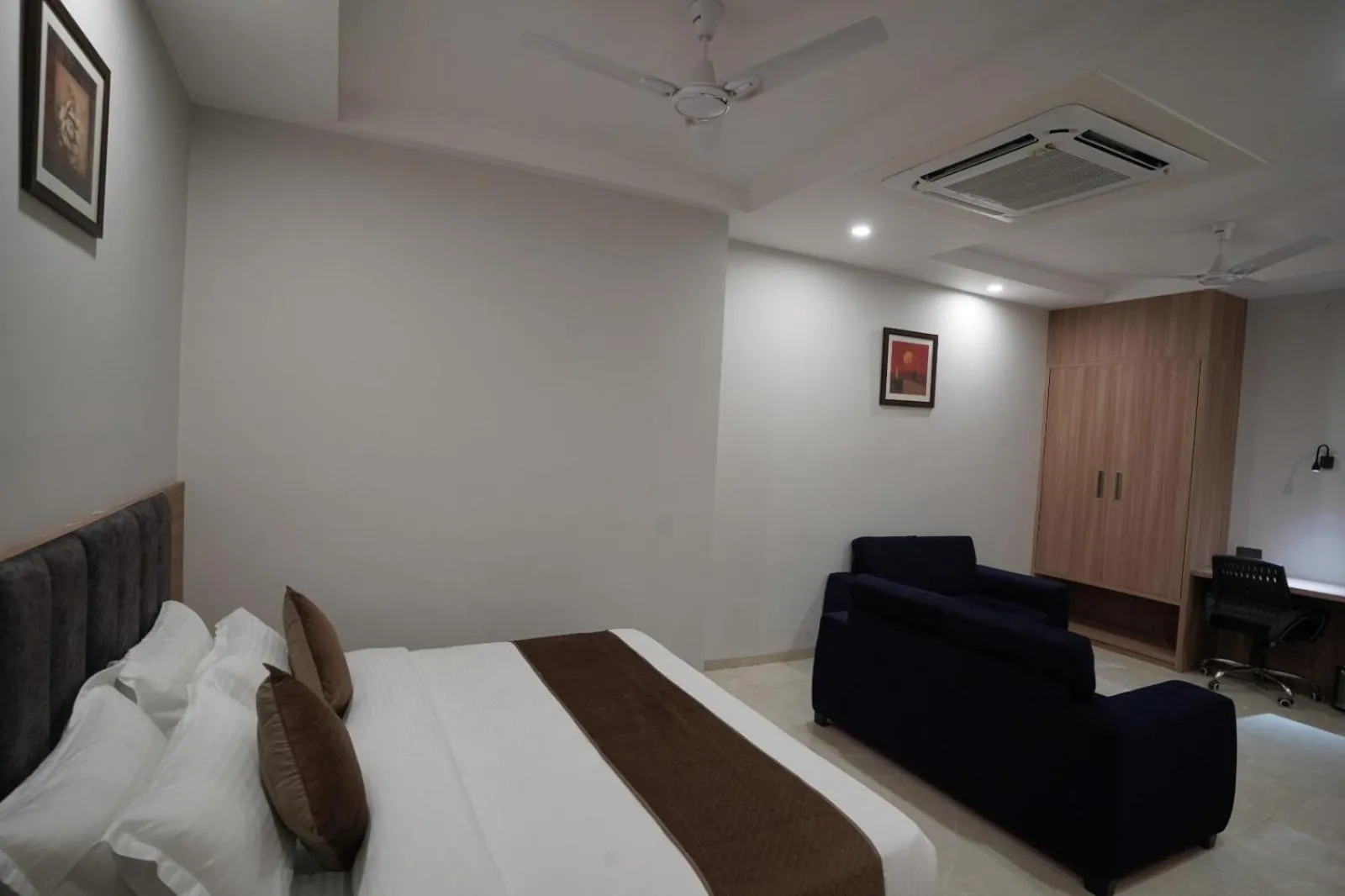 Photo of the whole room, Bed in Hotel Krishna Inn