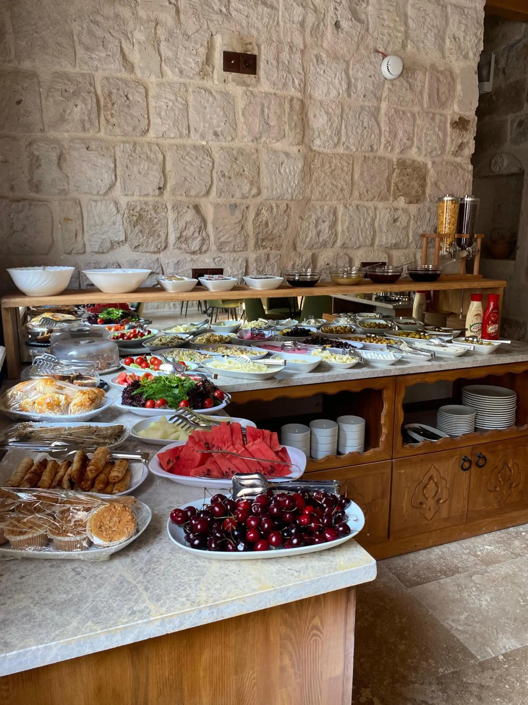 Food and drinks in Göreme Escape Cave