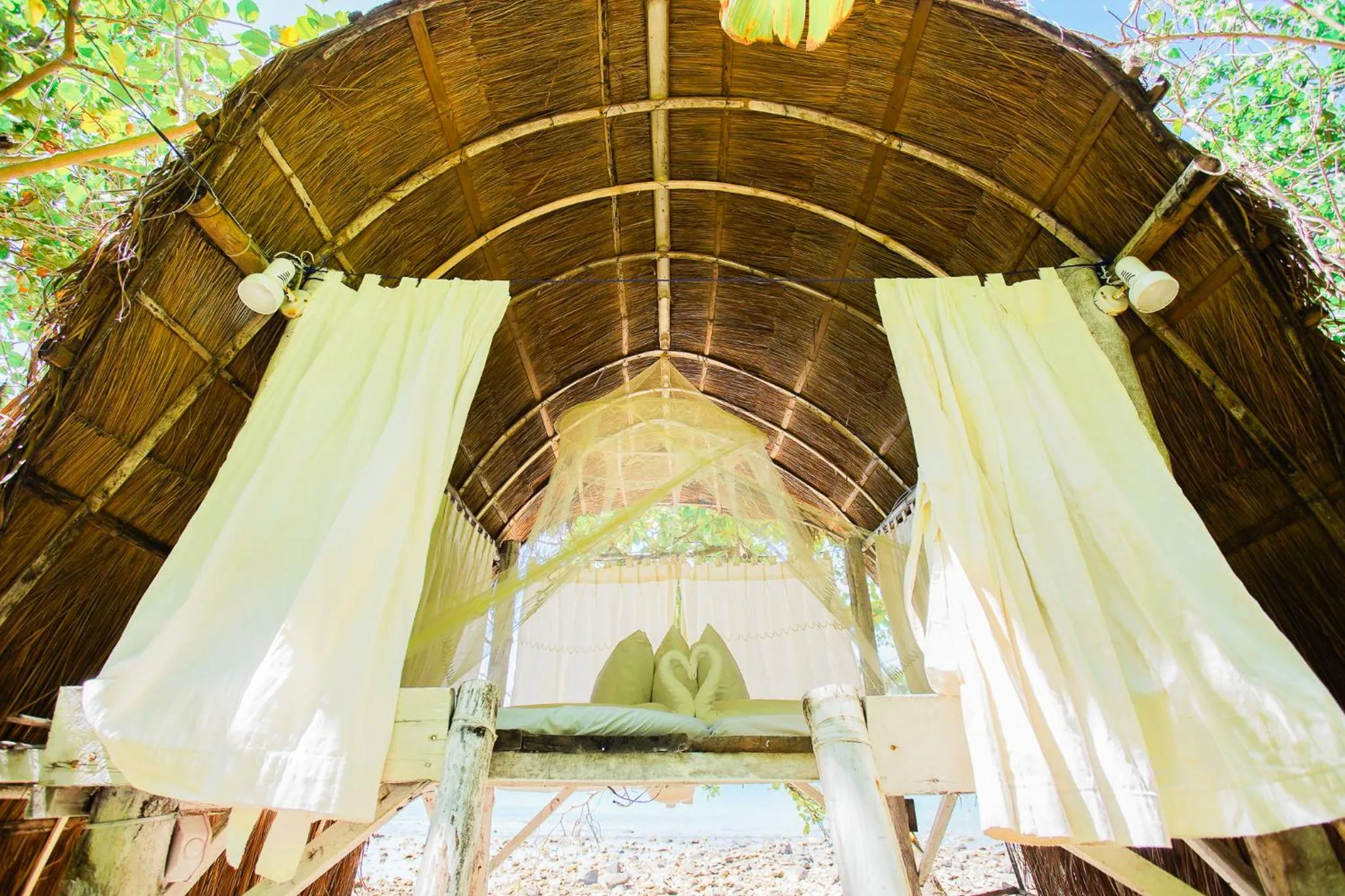 Playa La Caleta Bataan