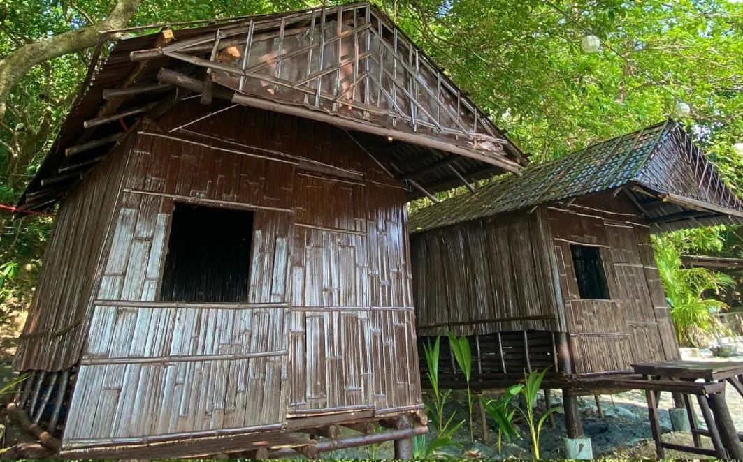 Playa La Caleta Bataan