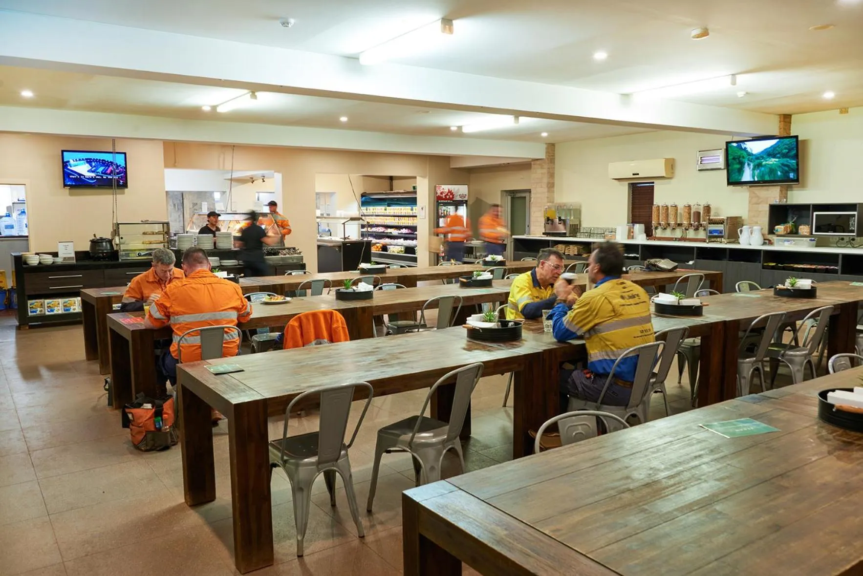 Buffet breakfast in Newman Hotel