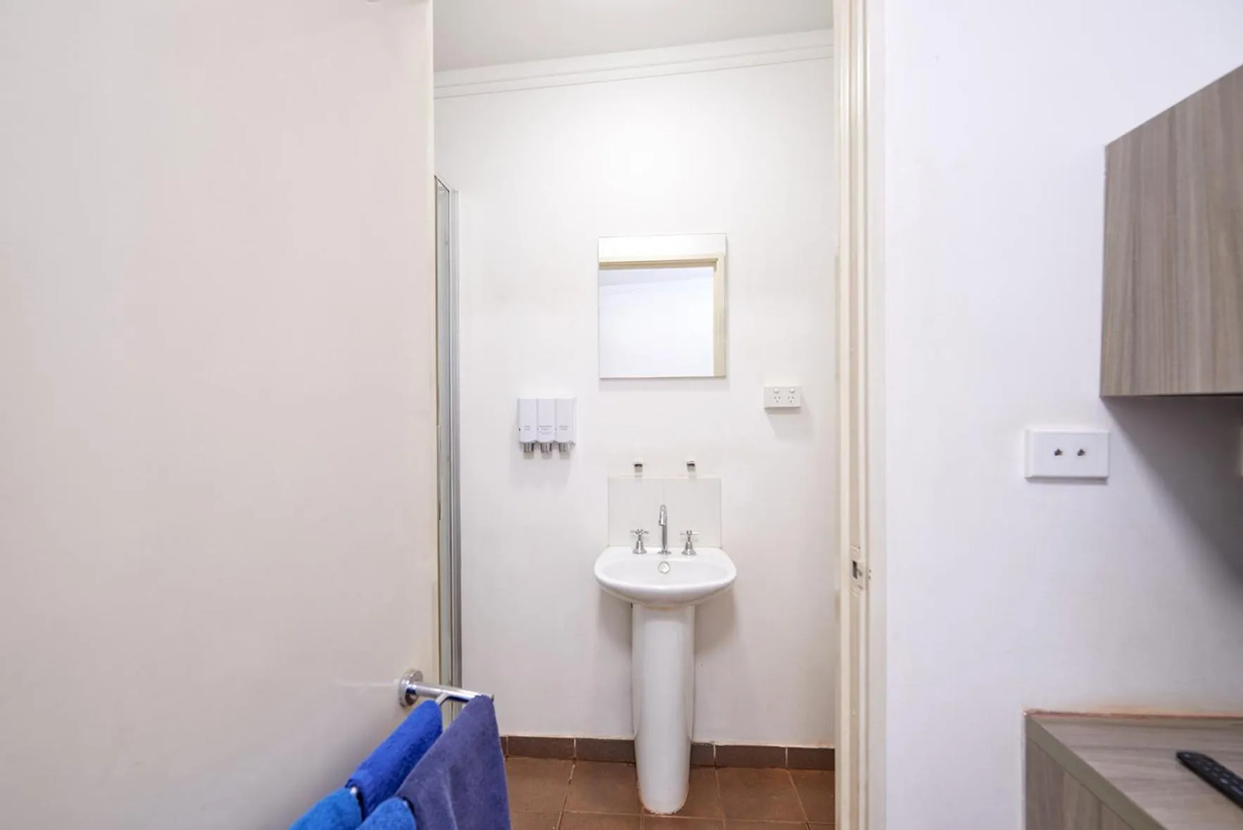 Toilet in Newman Hotel