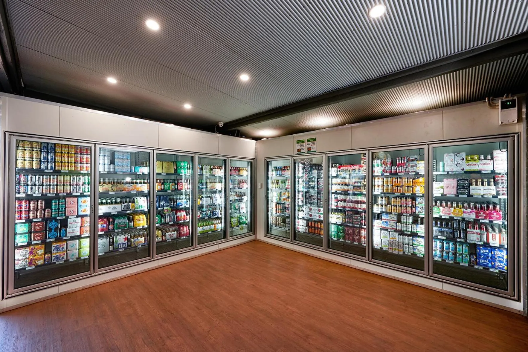 Food and drinks in Newman Hotel