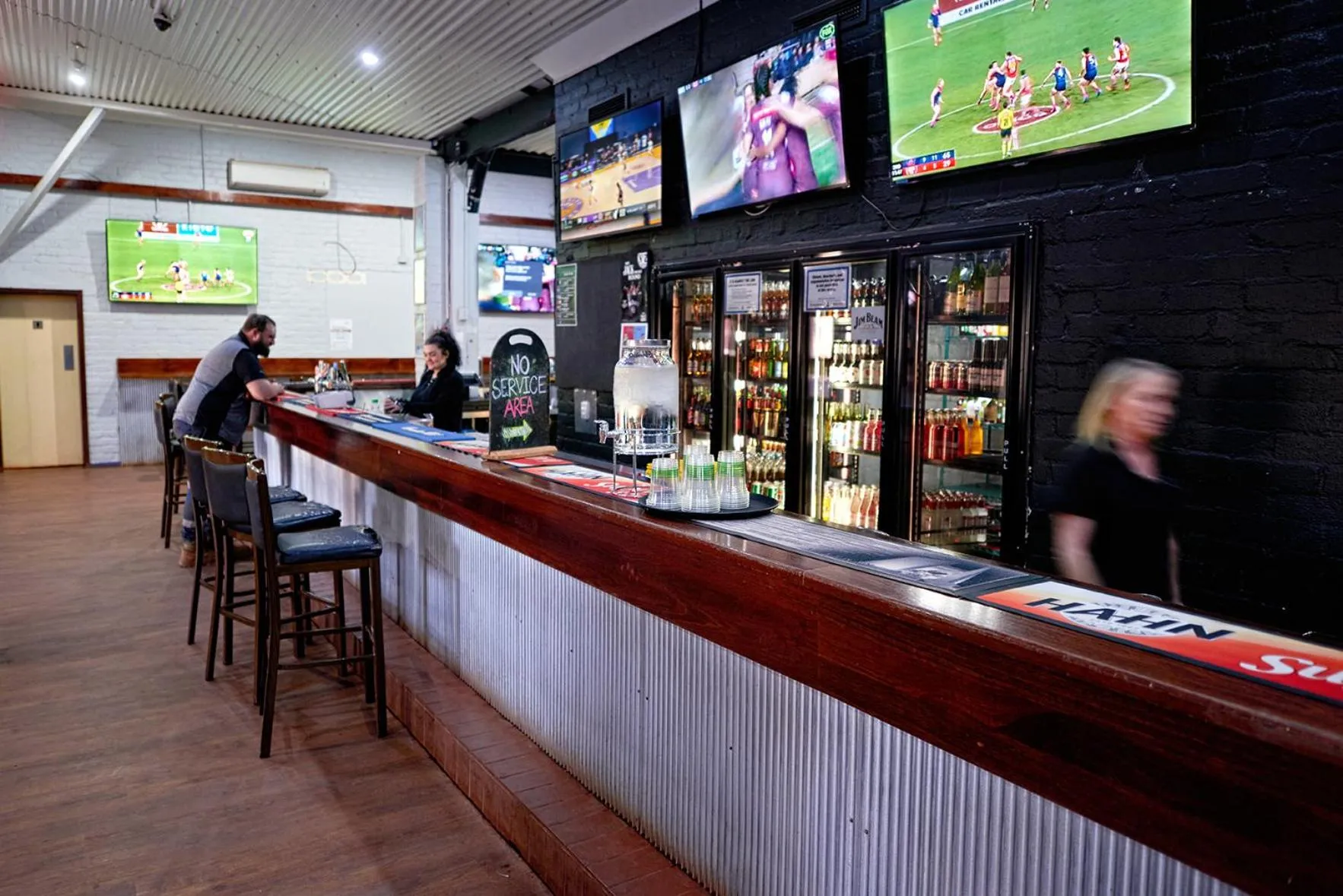 Lounge or bar in Newman Hotel