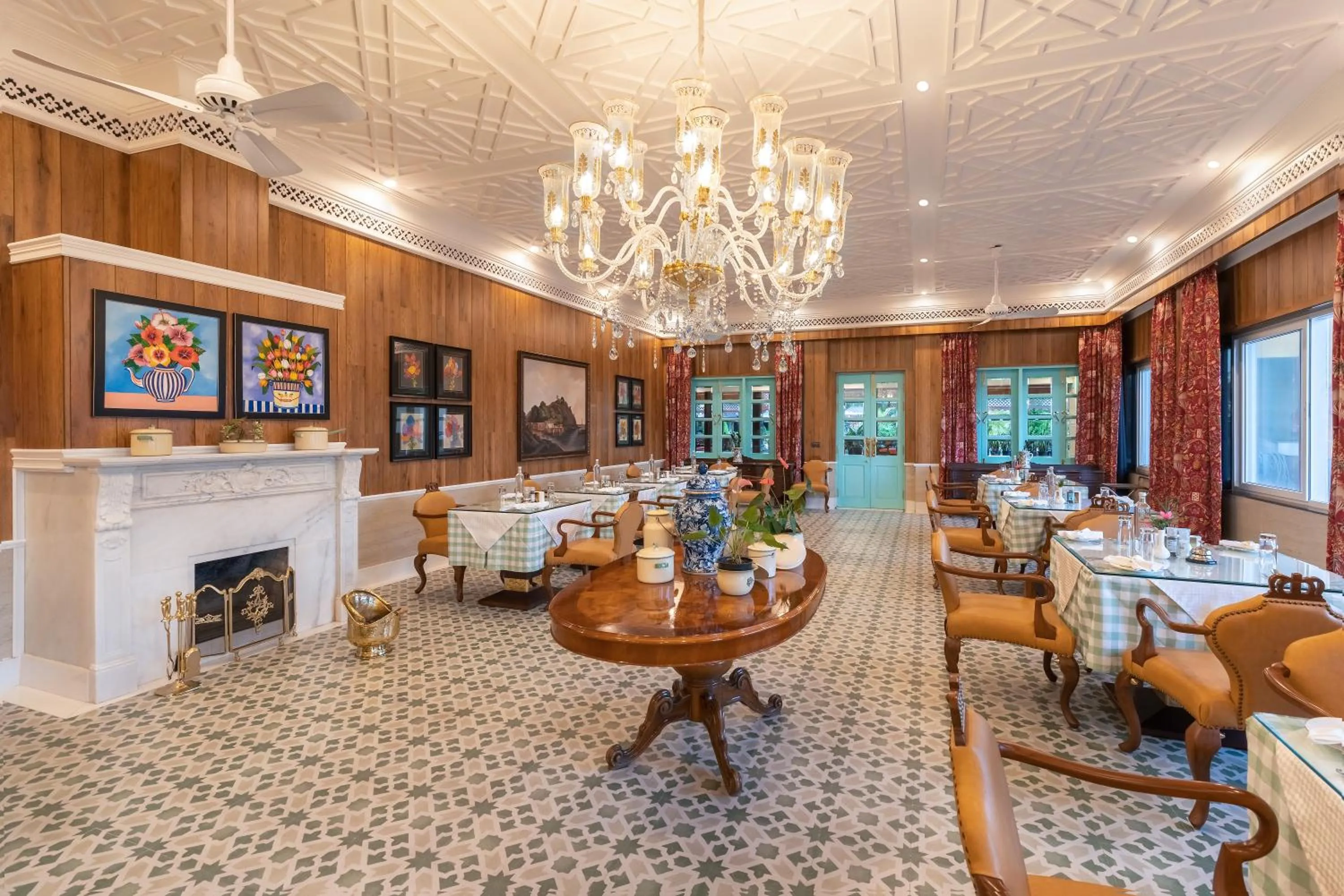 Restaurant/places to eat in Mayfair Manor Jungpana