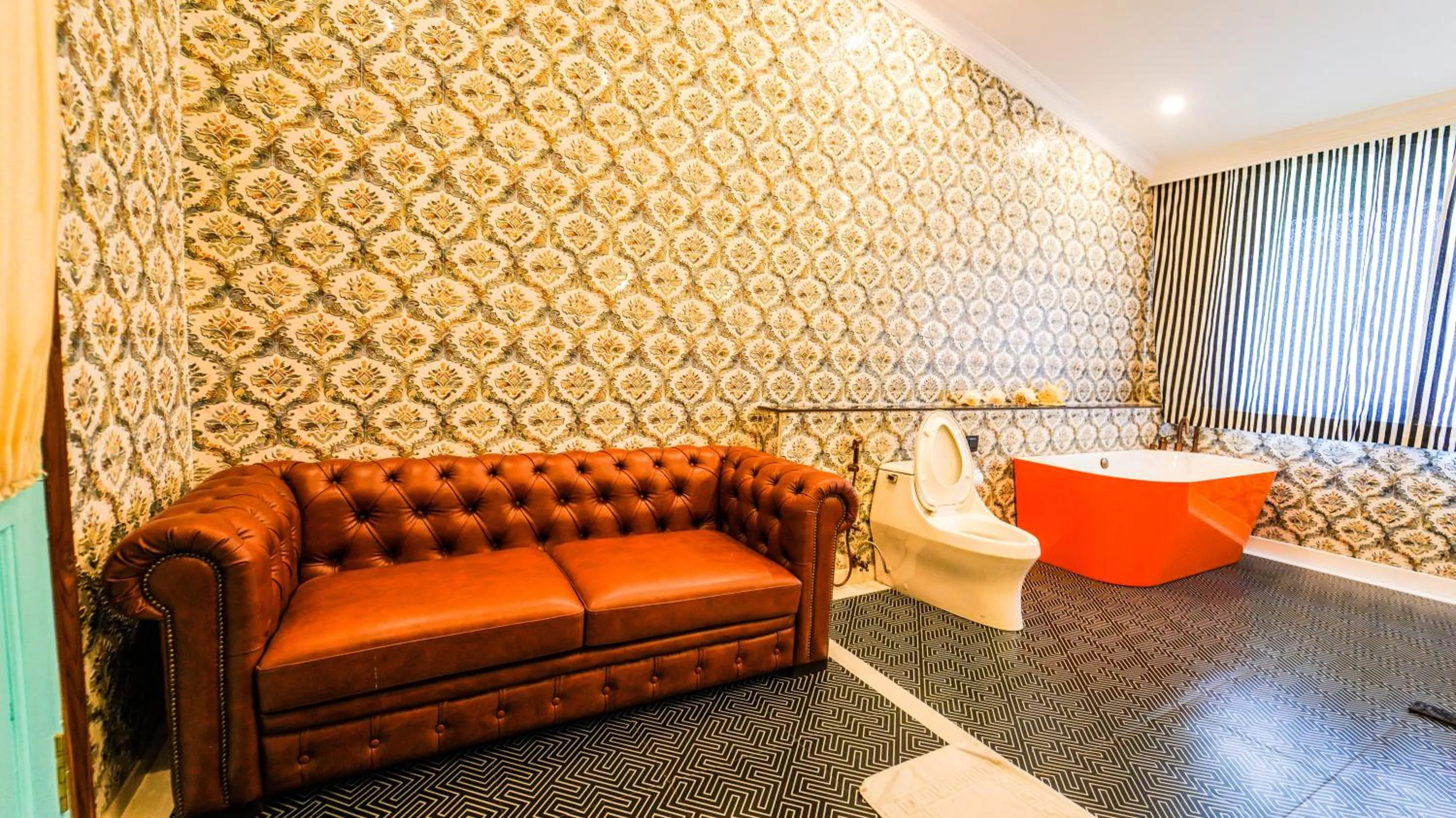 Bathroom in Mayfair Manor Jungpana