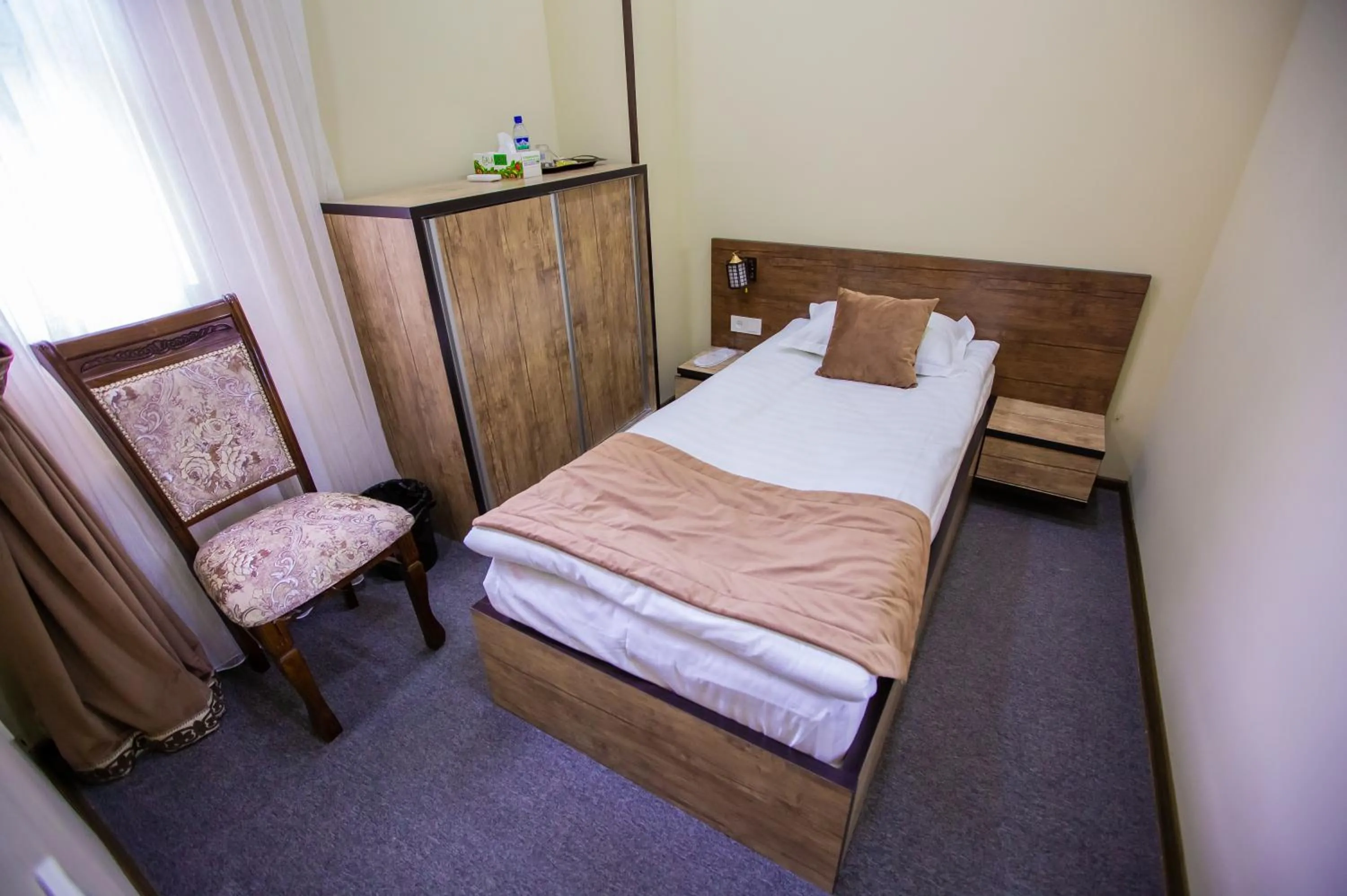 Photo of the whole room, Bed in Art House Hotel