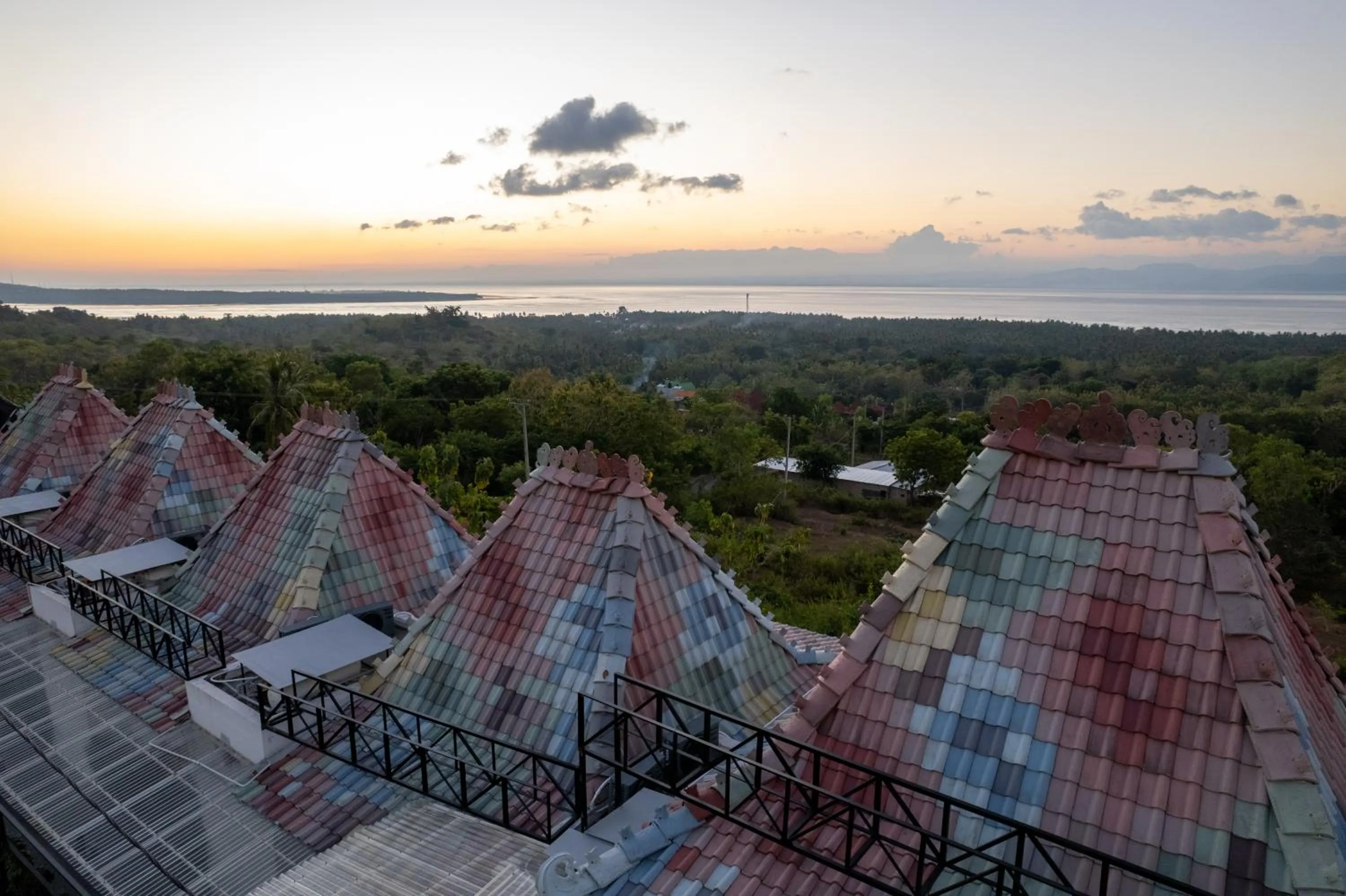 Property building in Mambo Hill Resort