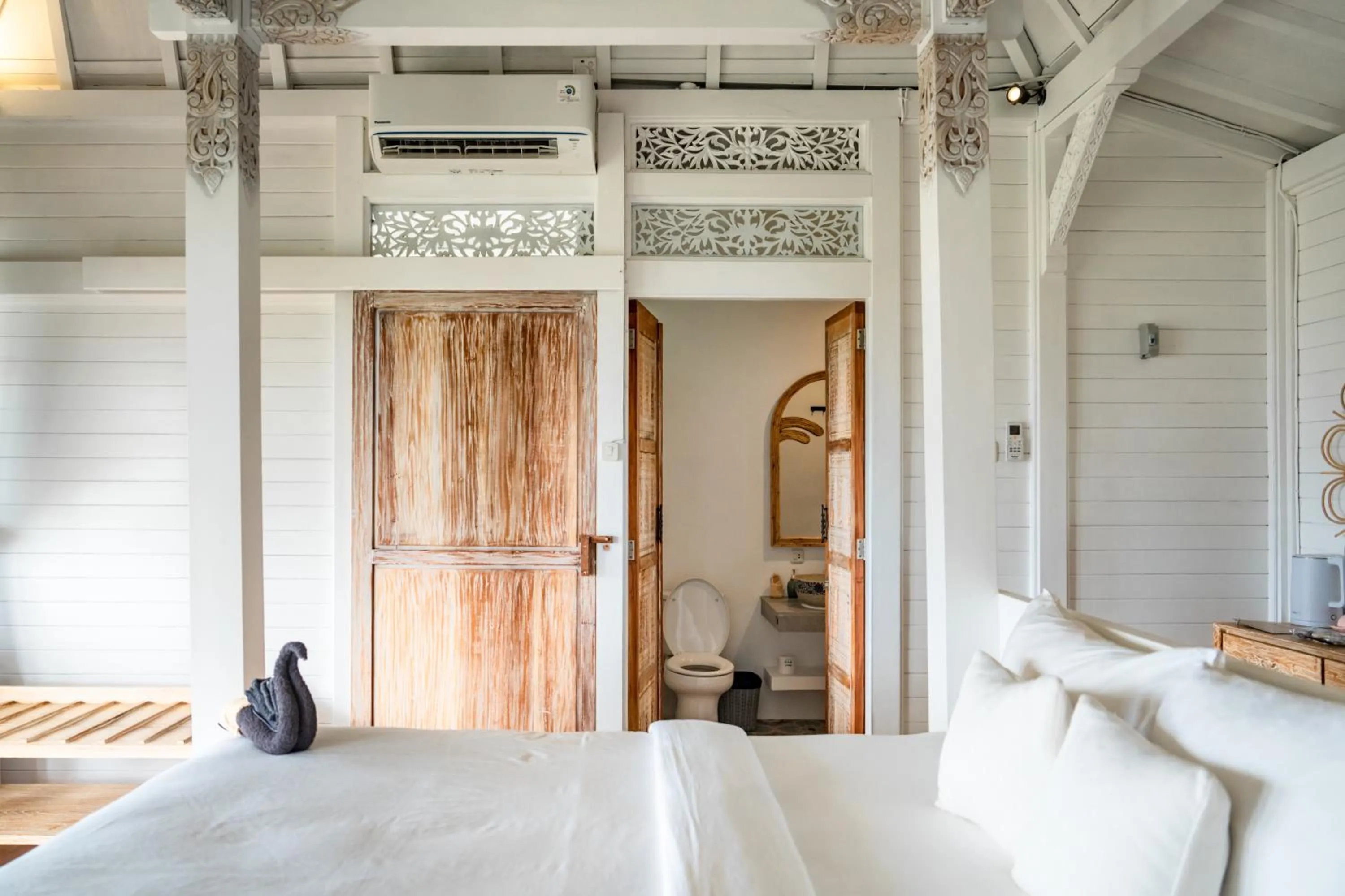 Bed in Mambo Hill Resort