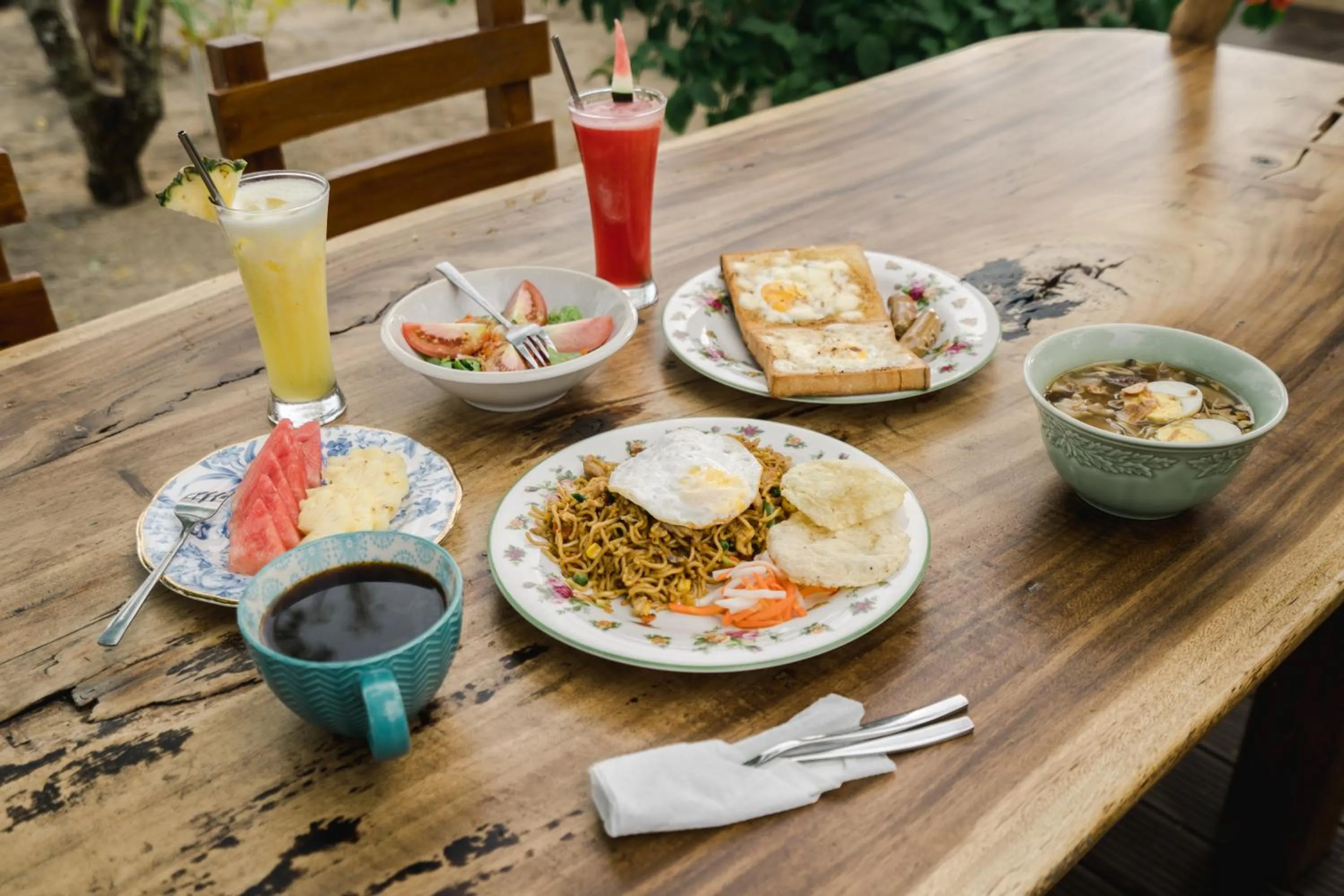 Restaurant/places to eat in Mambo Hill Resort